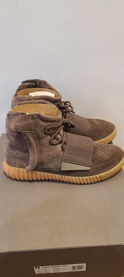 adidas YEEZY Boost 750 "Light Brown Gum (Chocolate)"