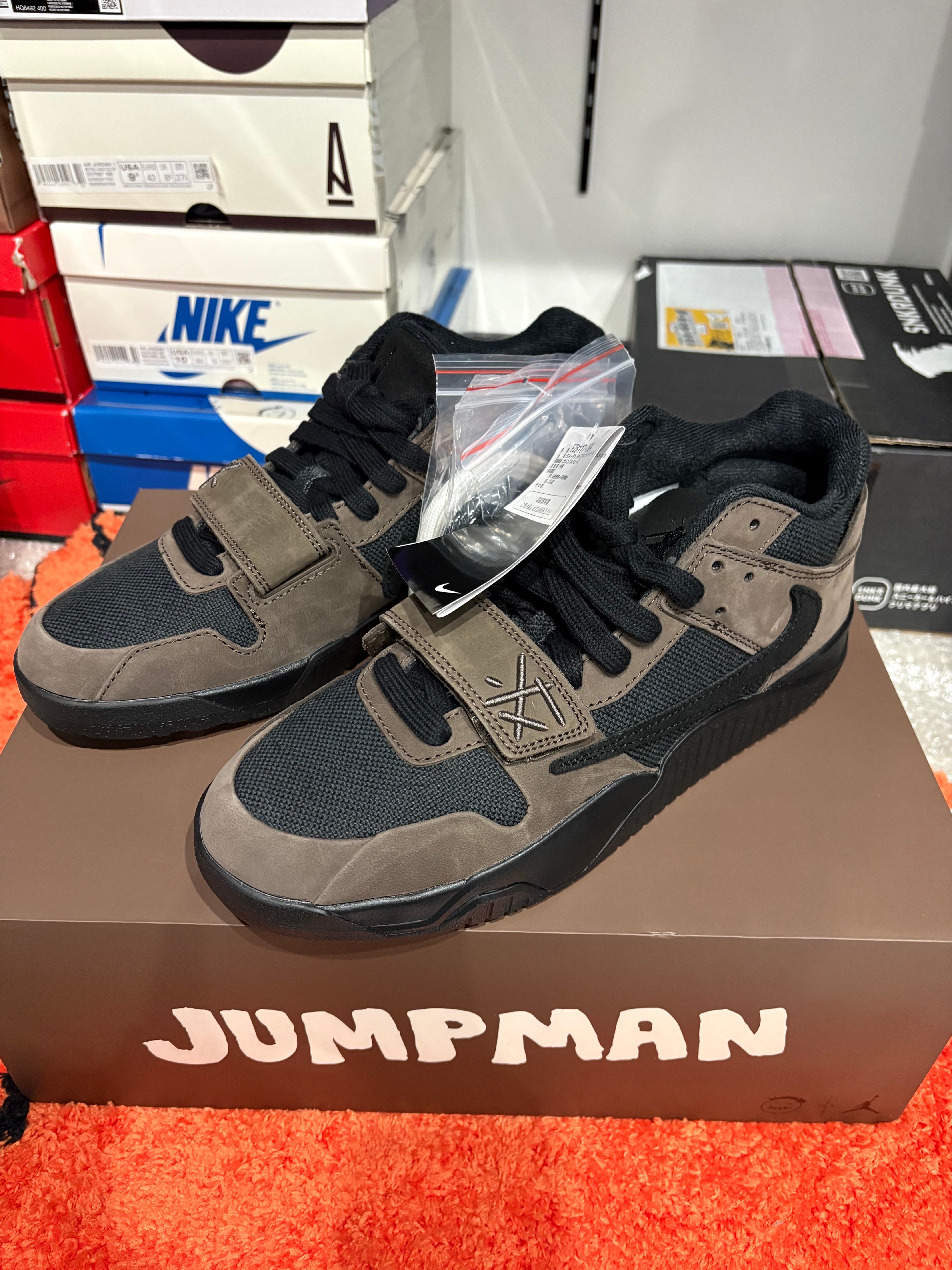 トラヴィススコット × ナイキ ジョーダン ジャンプマンジャック TR CJ1