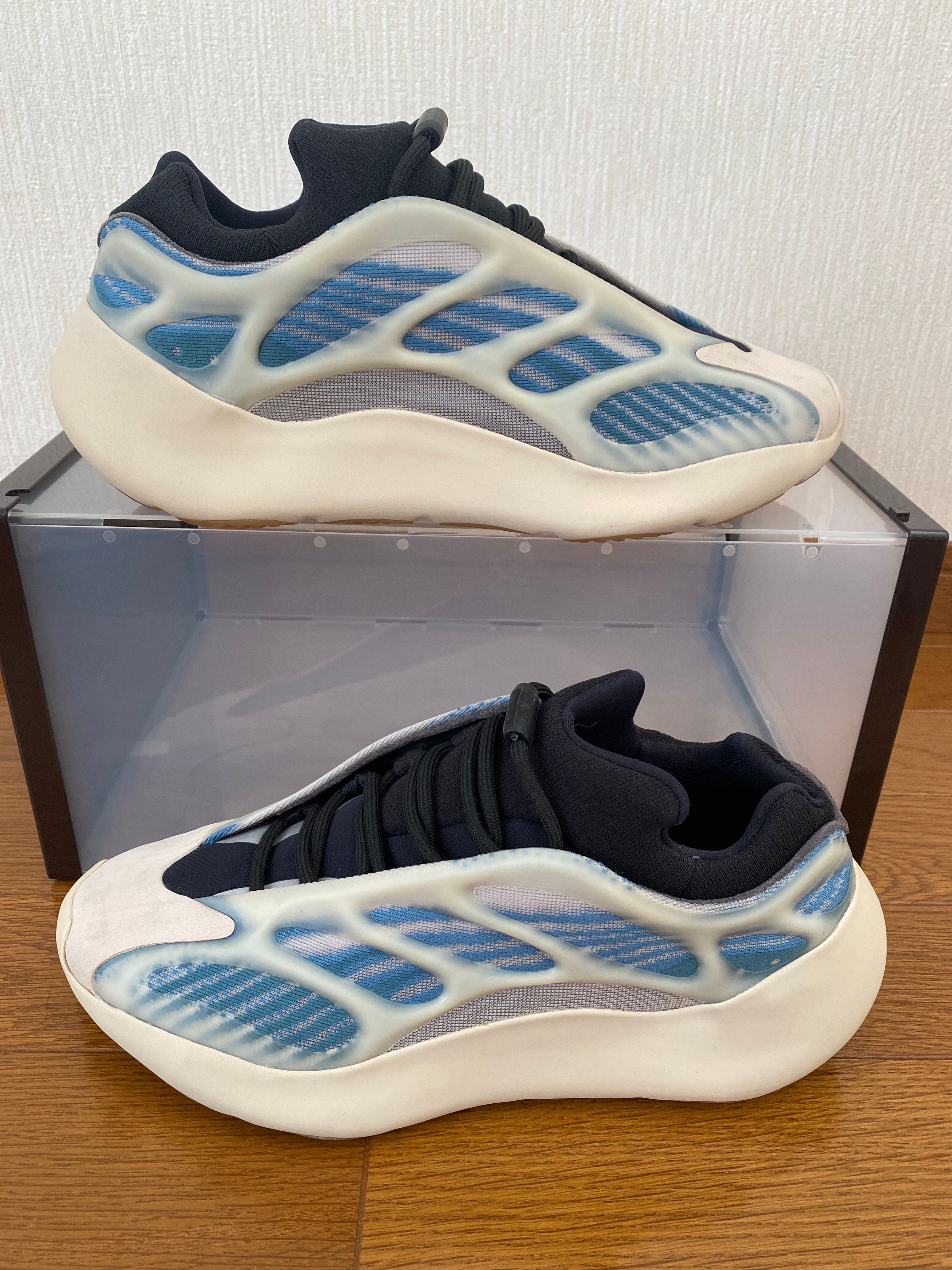 adidas YEEZY 700V3 "Kyanite"
