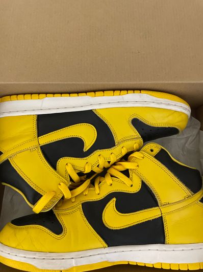 Nike Dunk High "Black/Varsity Maize"