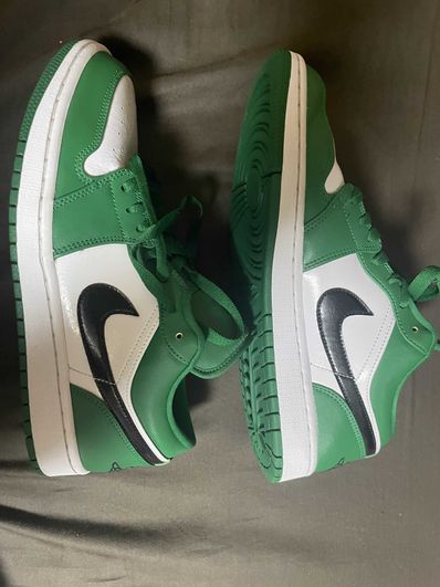 NIKE AIR JORDAN 1 LOW "PINE GREEN/WHITE"