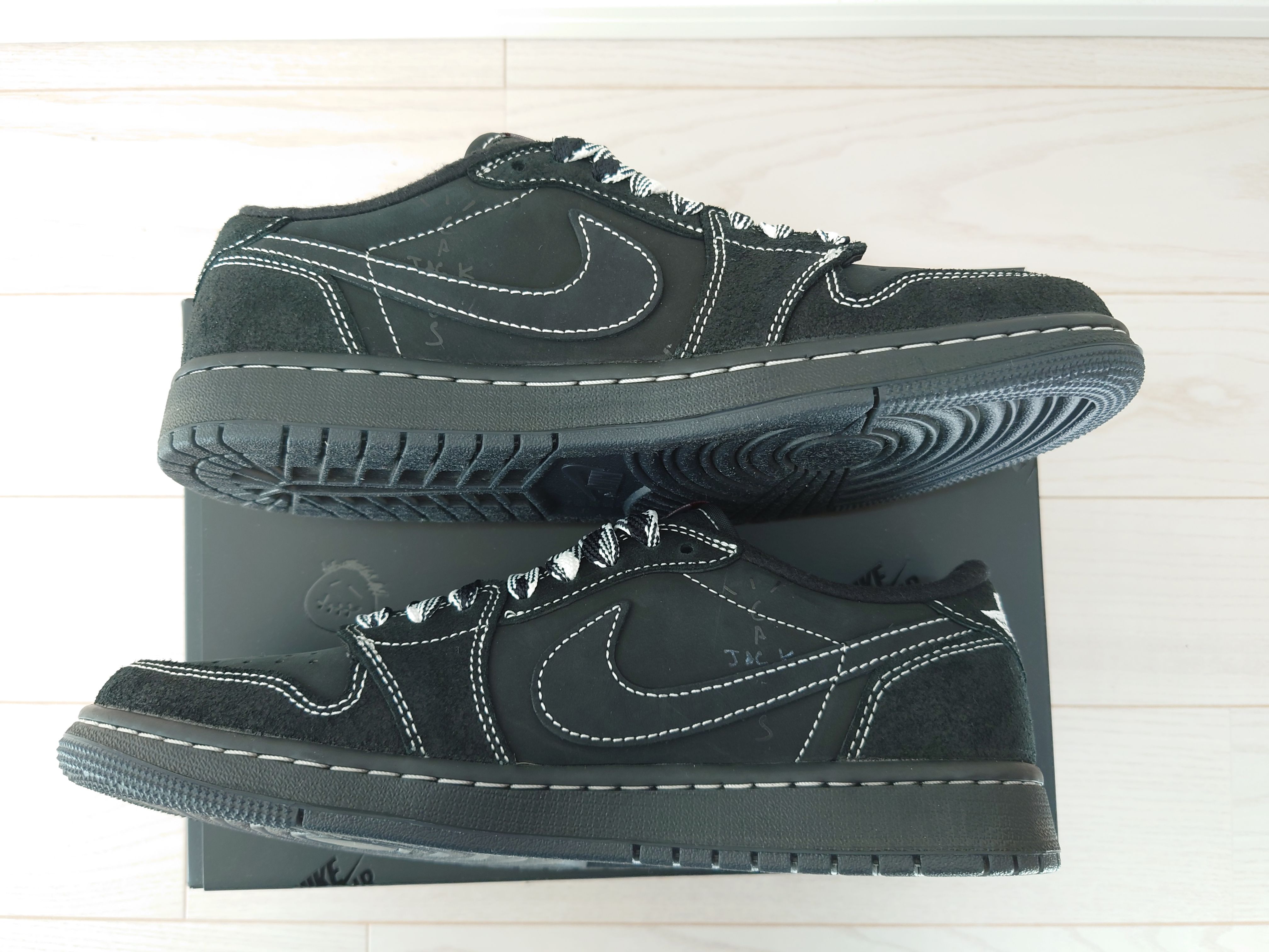 Travis Scott × Nike Air Jordan 1 Low OG SP "Black Phantom"
