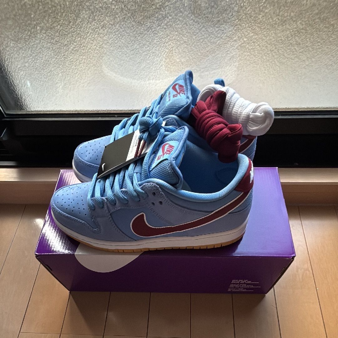 Nike SB Dunk Low Pro "Philadelphia Phillies/Valor Blue and Team Maroon"