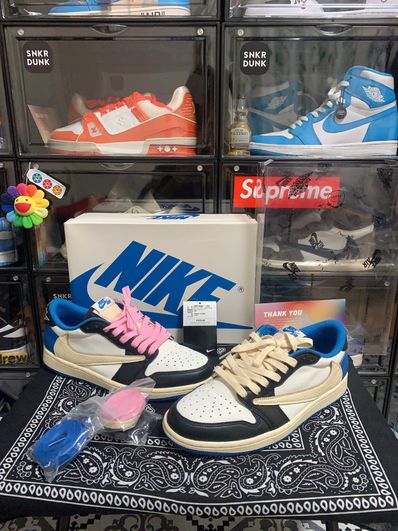 Travis Scott × fragment design × Nike Air Jordan 1 Low OG SP "Military Blue"