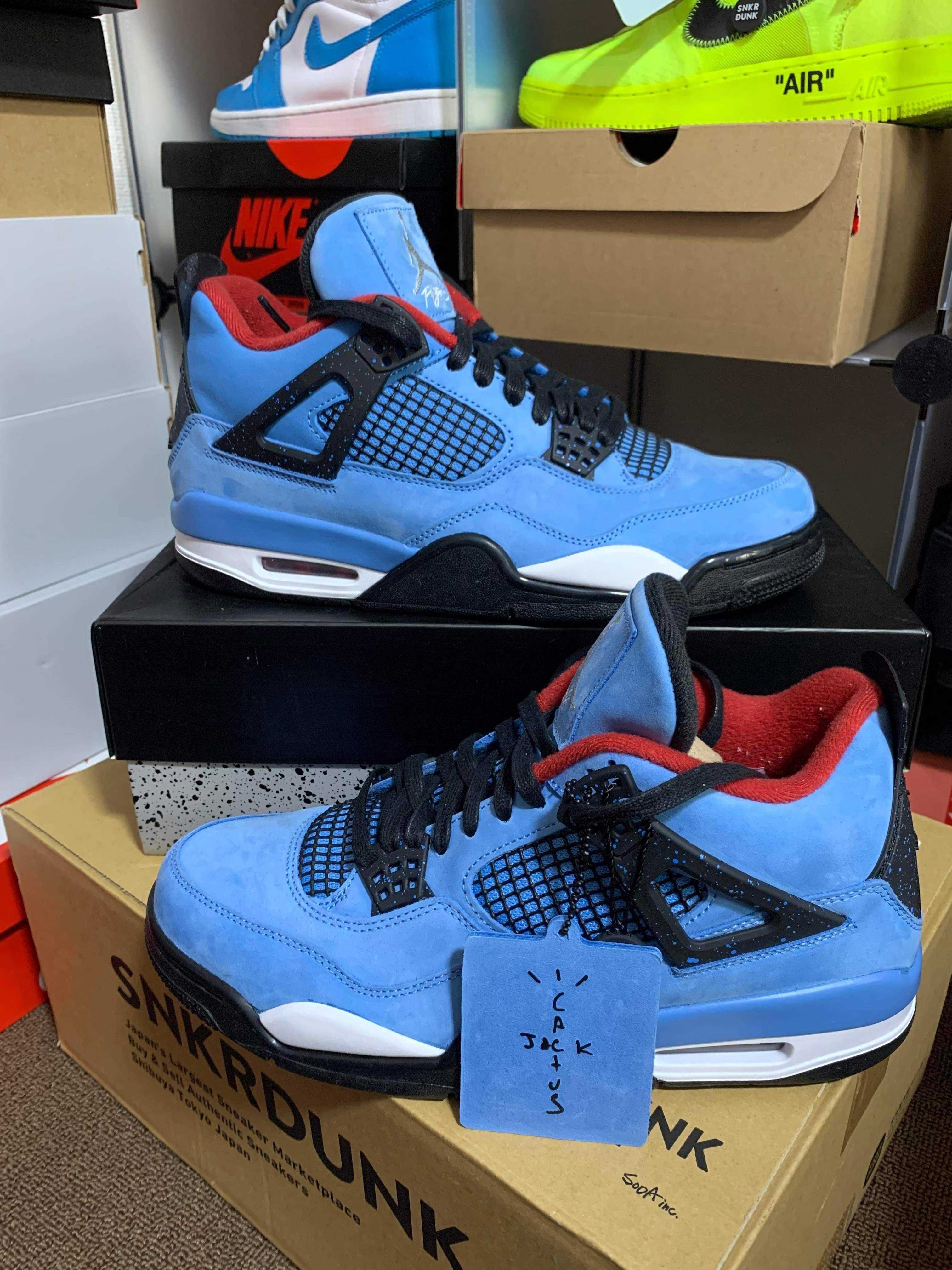 Travis Scott × Nike Air Jordan 4 Retro Cactus Jack "University Blue"
