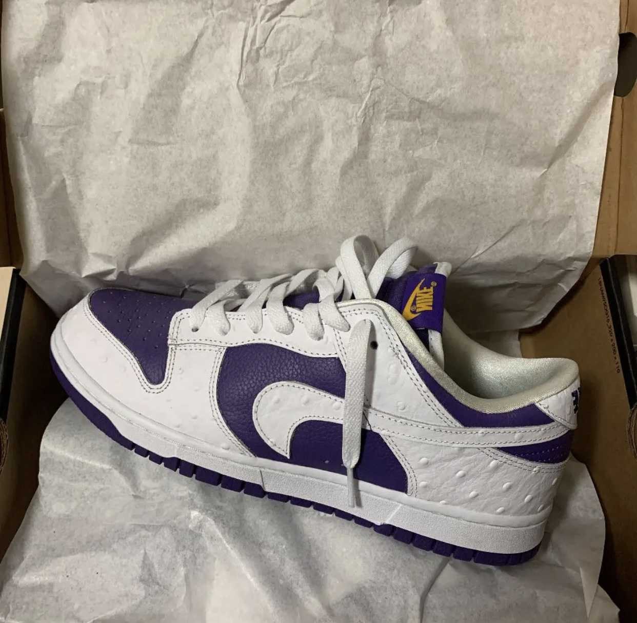 Nike Women's Dunk Low "Made You Look"