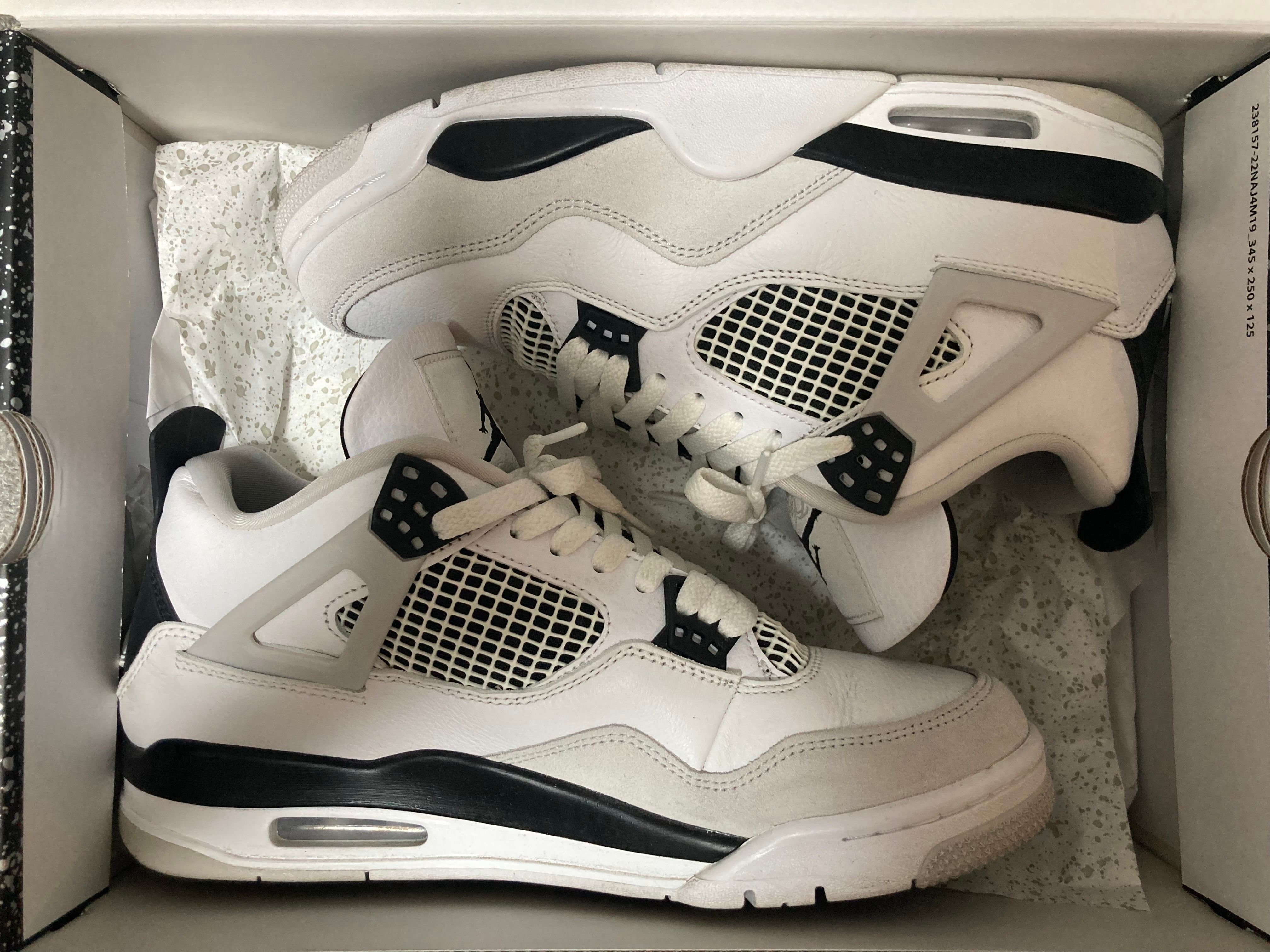 Nike Air Jordan 4 "Military Black"