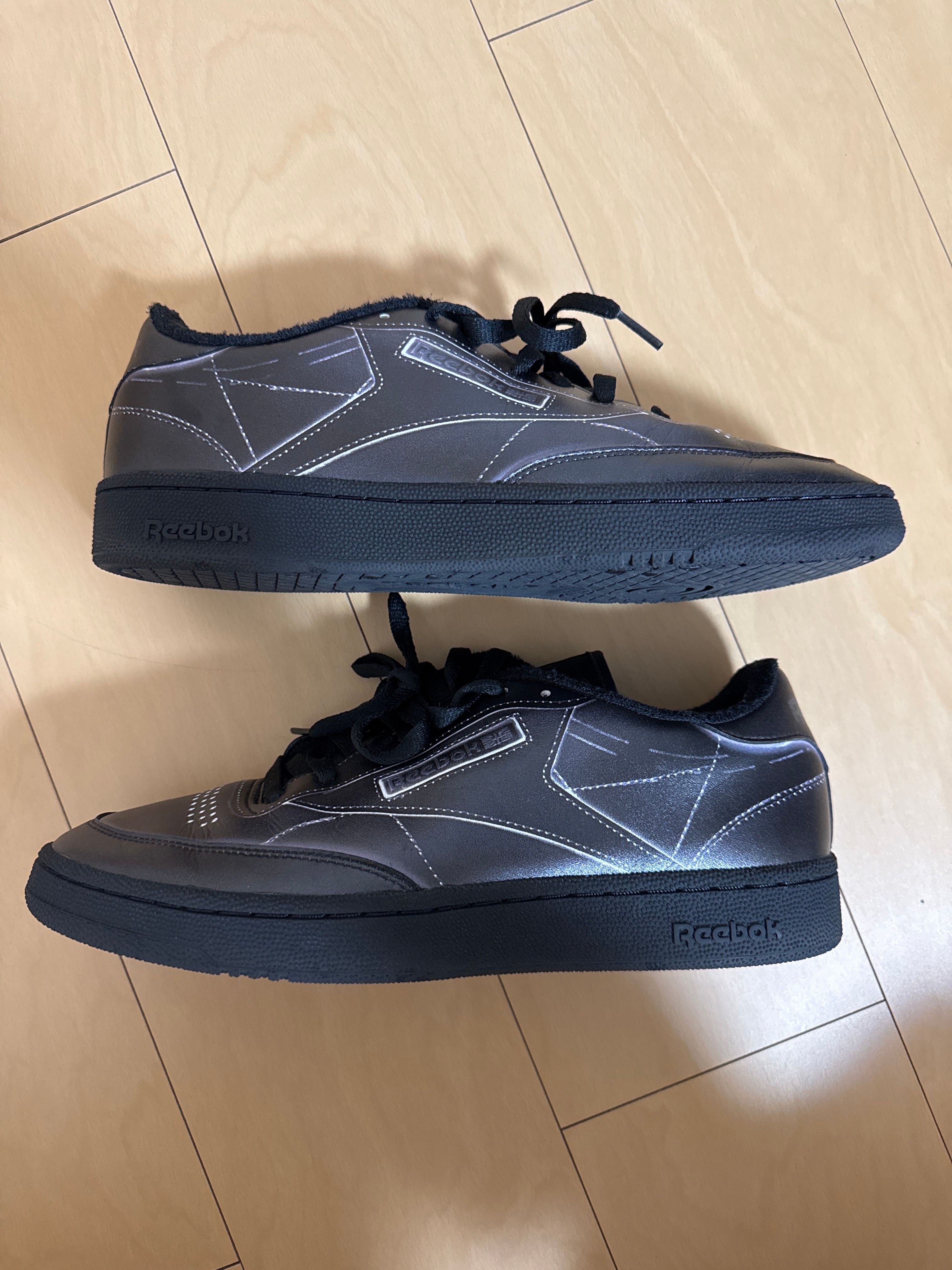 メゾンマルジェラ × リーボック クラブC "ブラック"