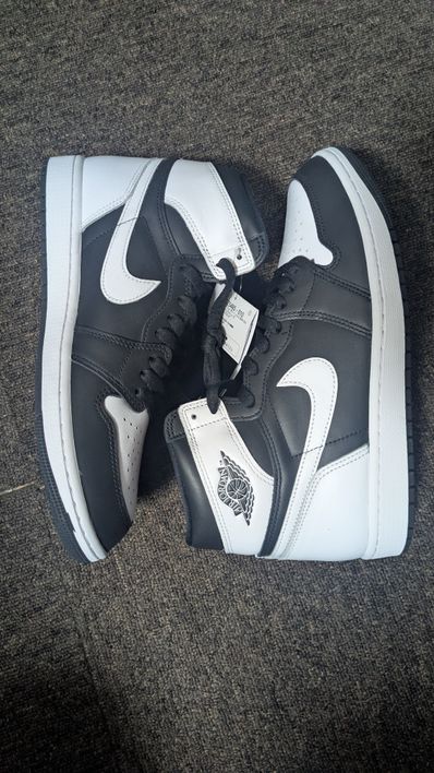 Nike Air Jordan 1 Retro High OG "Black/White"