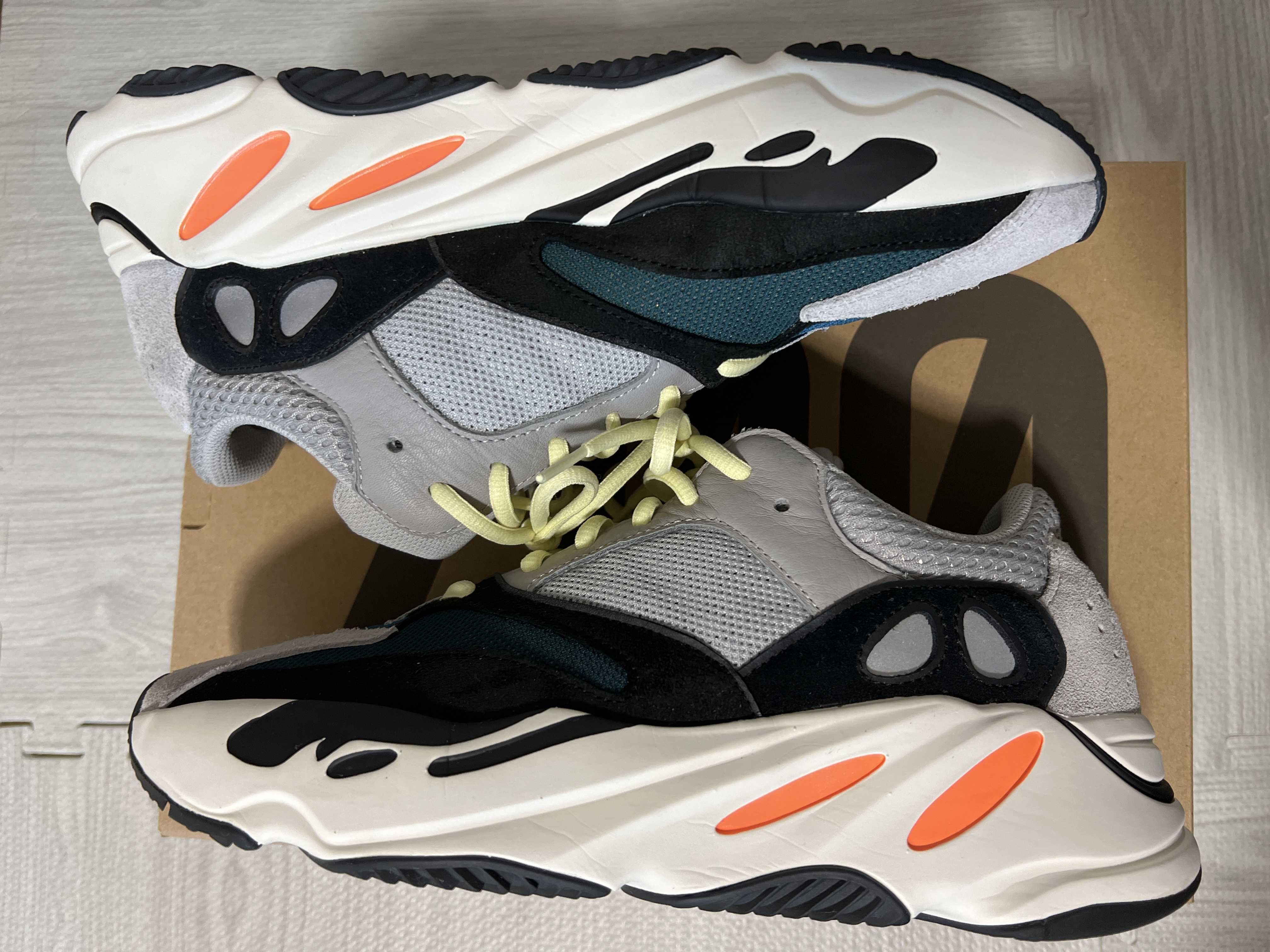 adidas YEEZY Boost 700 "Wave Runner"