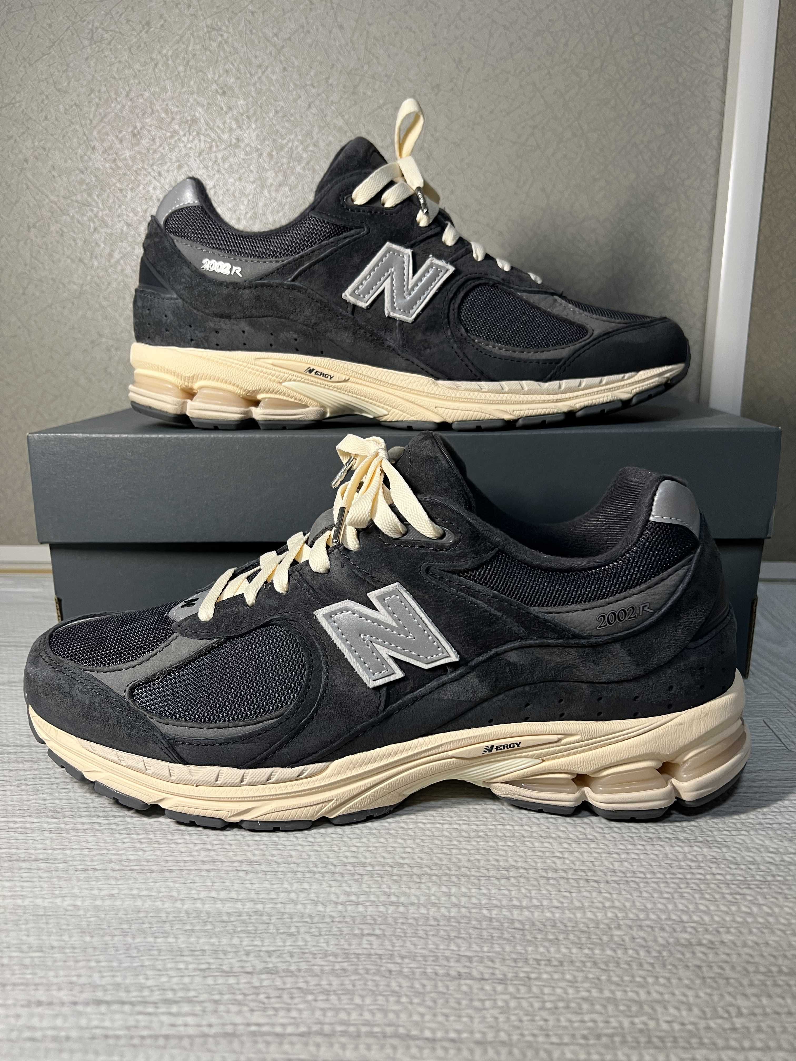 New Balance 2002R "Phantom"