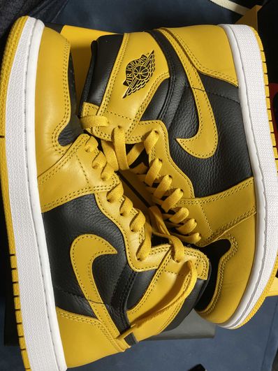 Nike Air Jordan 1 High OG "Pollen"