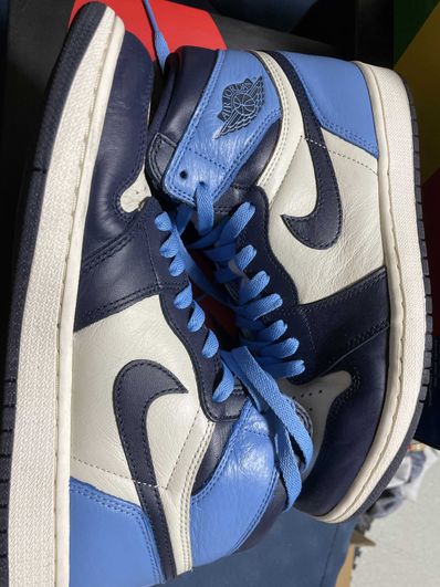 Nike Air Jordan 1 Retro High OG "Obsidian/University Blue"