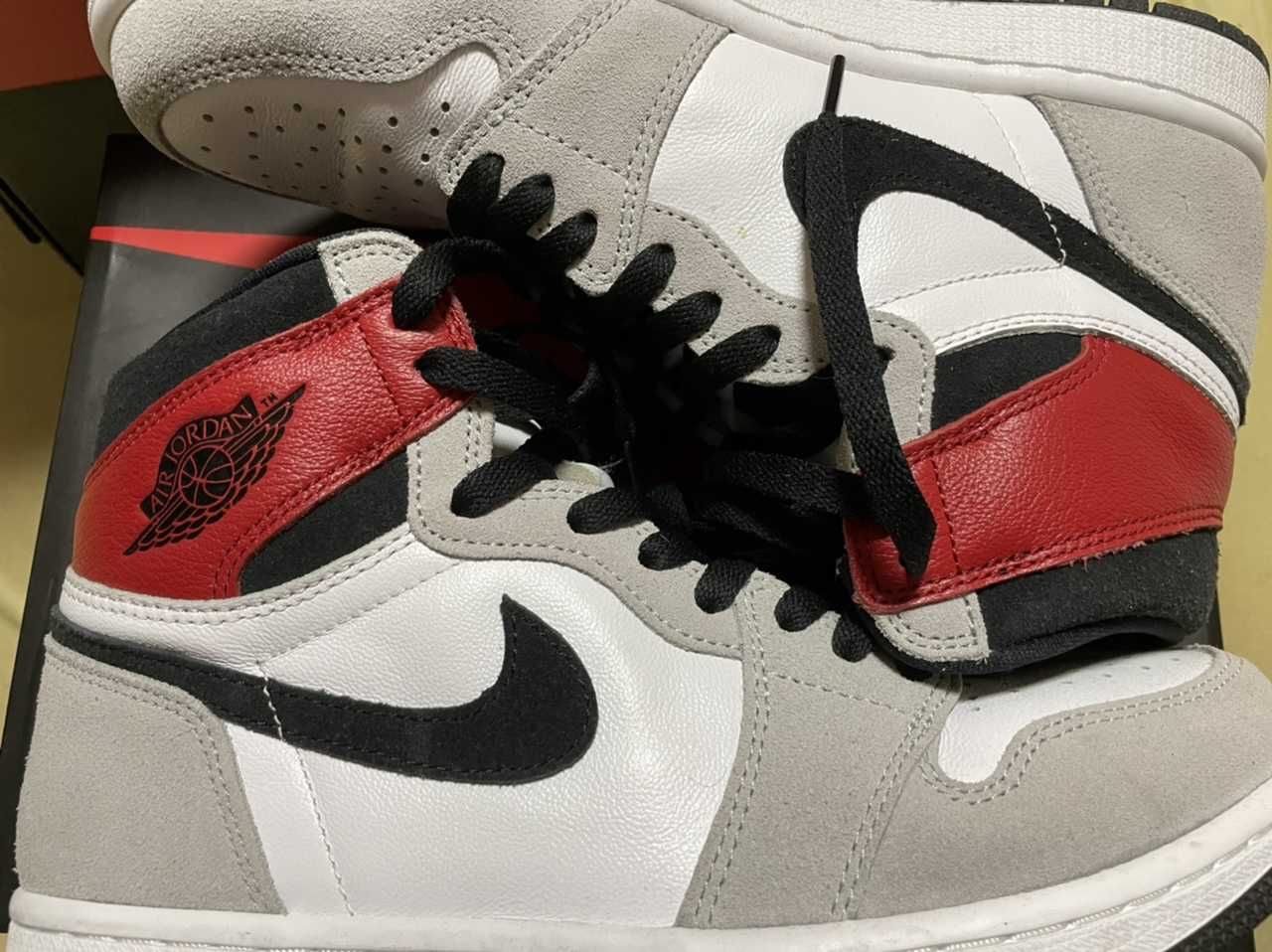 Nike Air Jordan 1 High OG "White/Black/Light Smoke Grey"