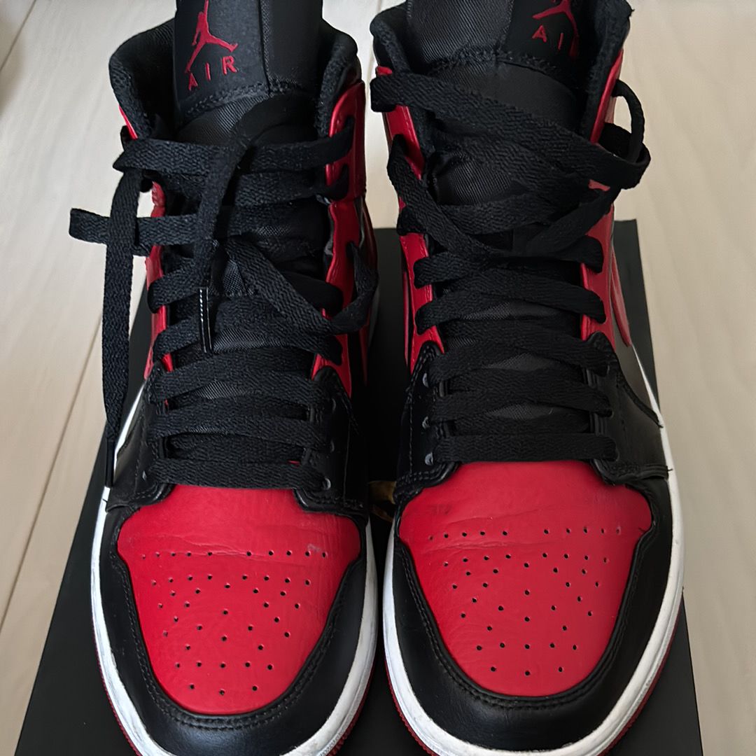 Nike Air Jordan 1 Mid "Bred"