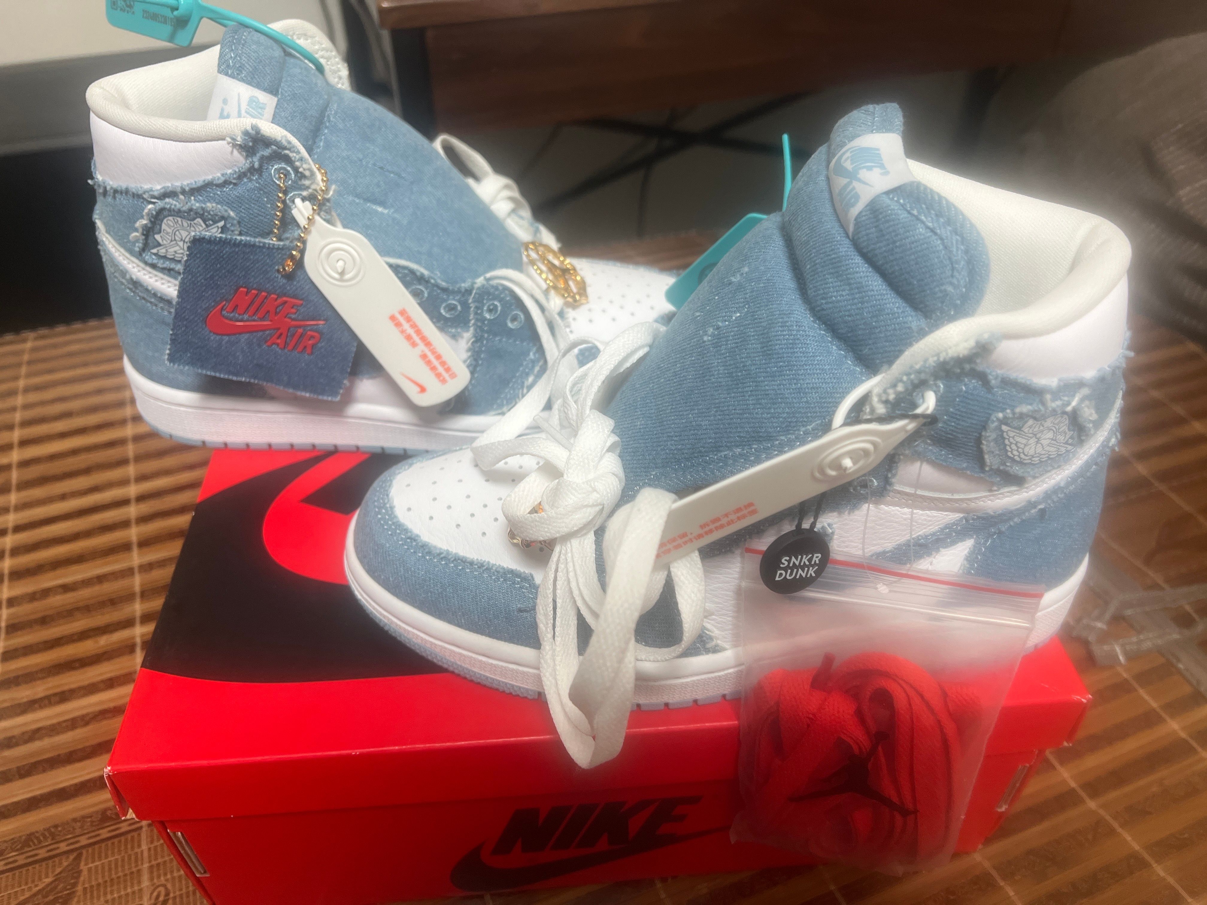 Nike Women's Air Jordan 1 High OG "Denim"