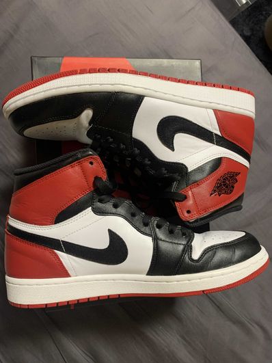 Nike Air Jordan 1 Retro High OG "Black Toe" (2013)