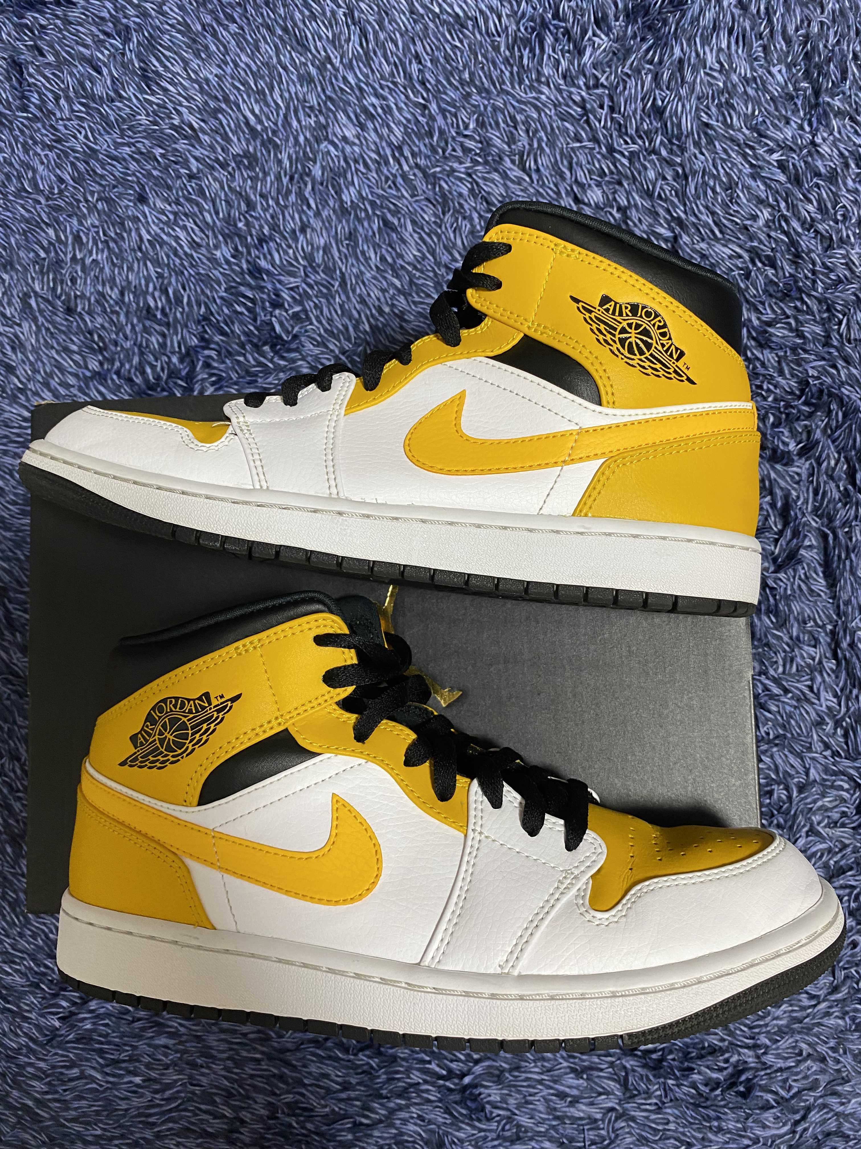 Nike Air Jordan 1 Mid "University Gold"