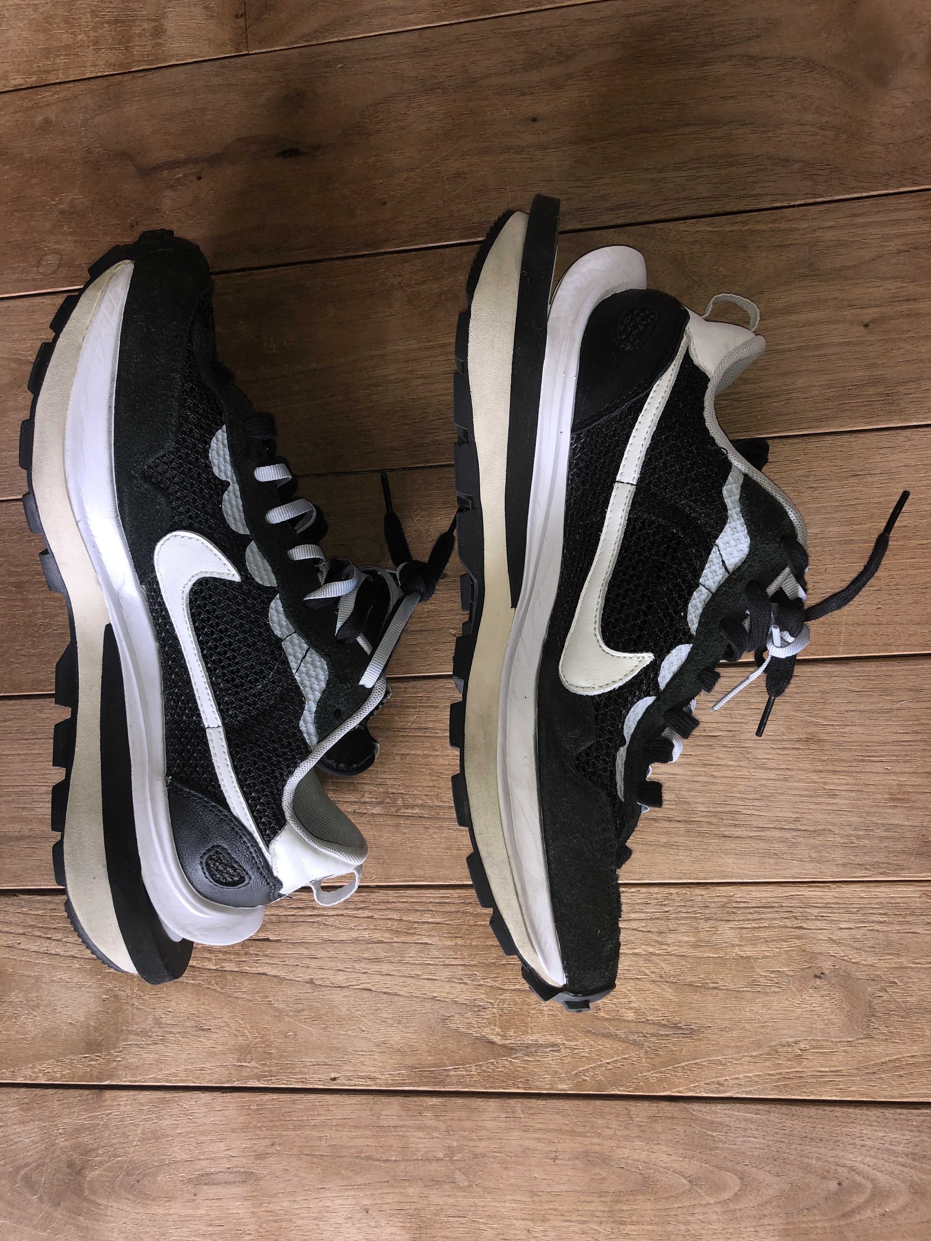 sacai × Nike Vapor Waffle "Black and White"