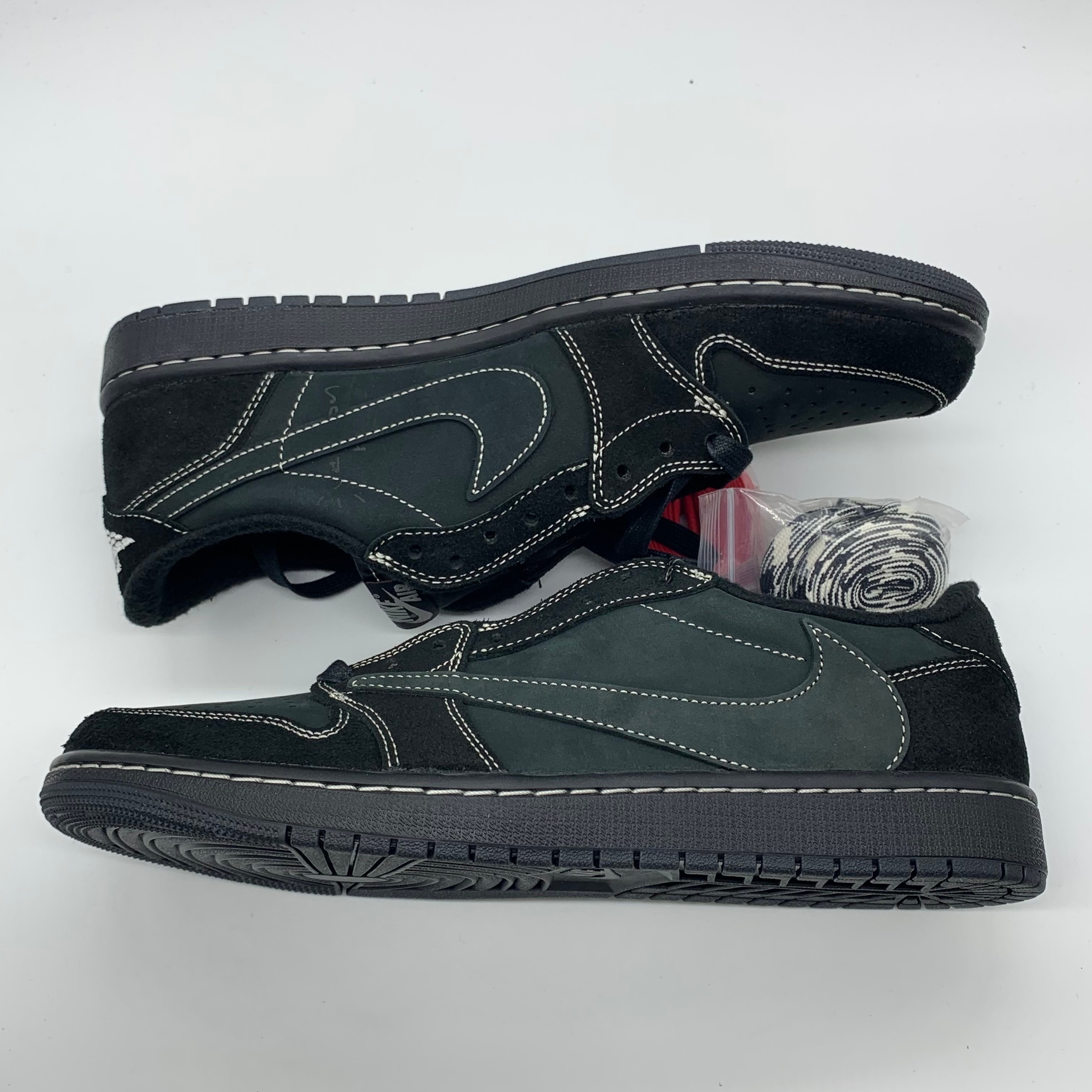Travis Scott × Nike Air Jordan 1 Low OG SP "Black Phantom"