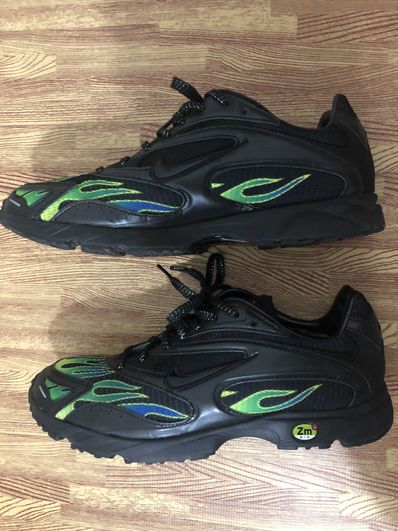 Supreme × Nike Air Zoom Streak Spectrum Plus "Black"