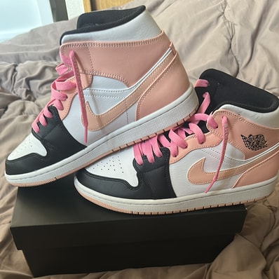 Nike GS Air Jordan 1 Mid "Arctic Orange Black Toe"