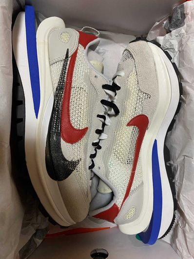 sacai × Nike Vapor Waffle "Royal Fuchsia"