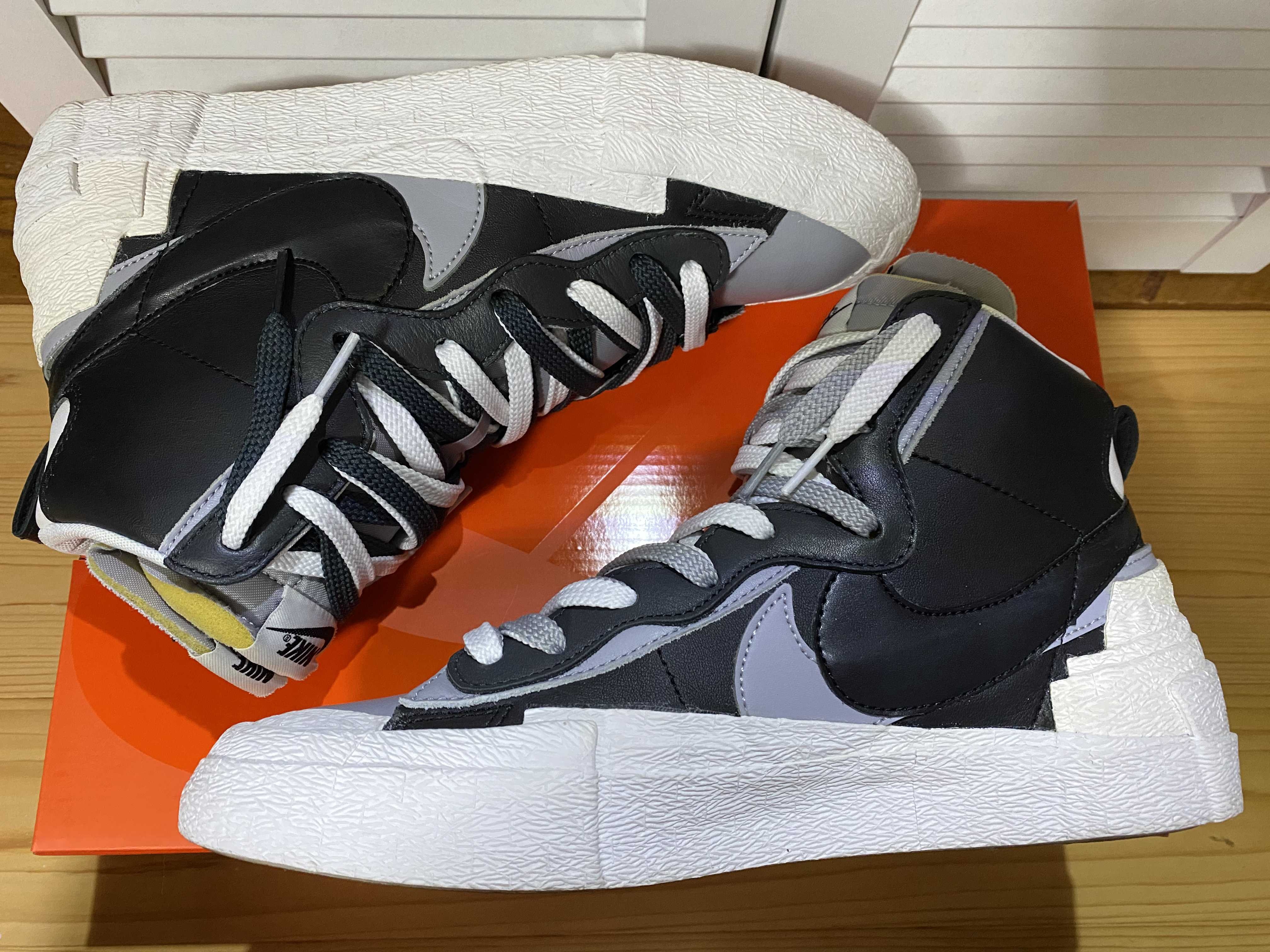 sacai × NIKE BLAZER MID "BLACK/WOLF GREY/WHITE"