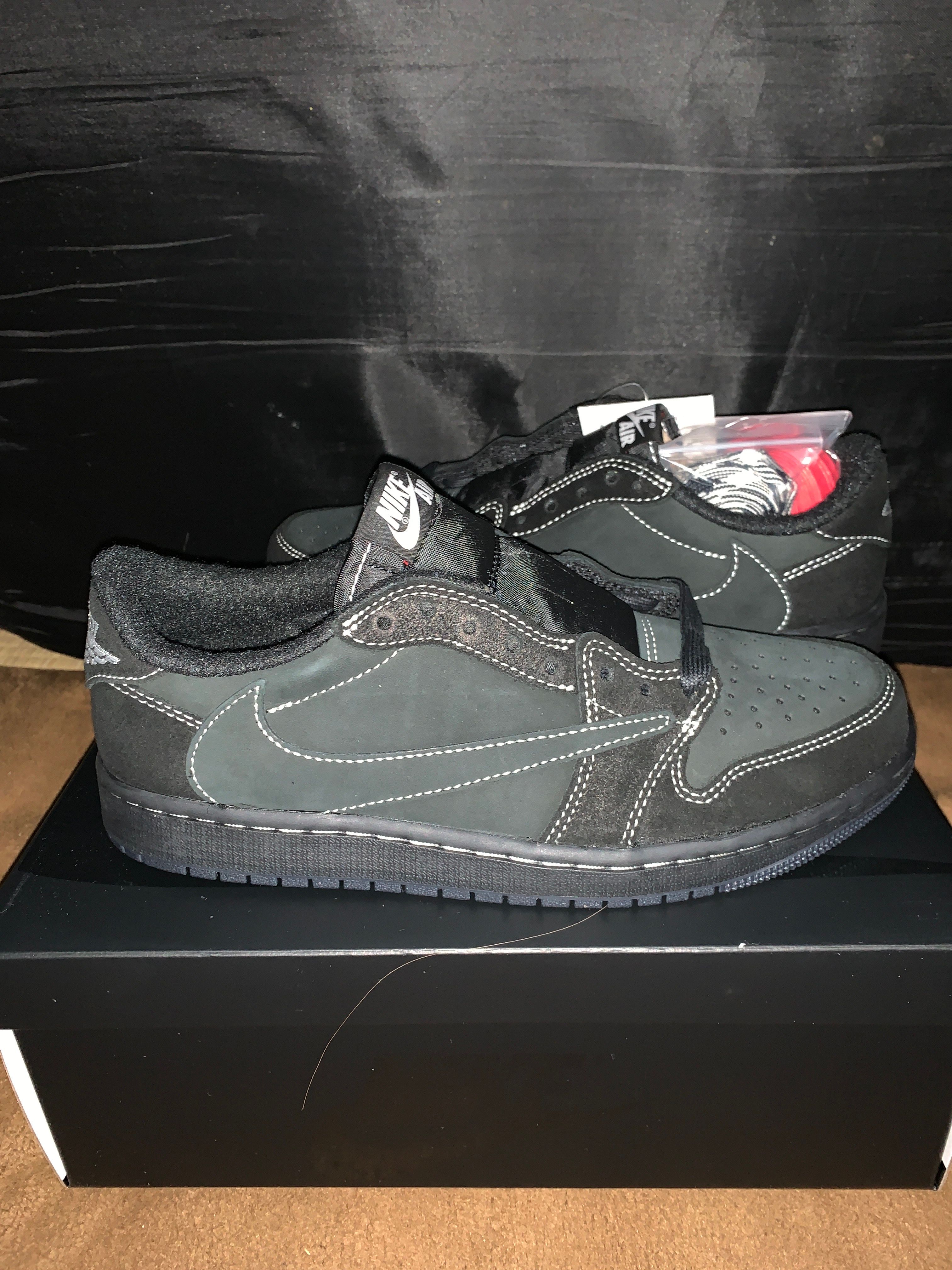 Travis Scott × Nike Air Jordan 1 Low OG SP "Black Phantom"