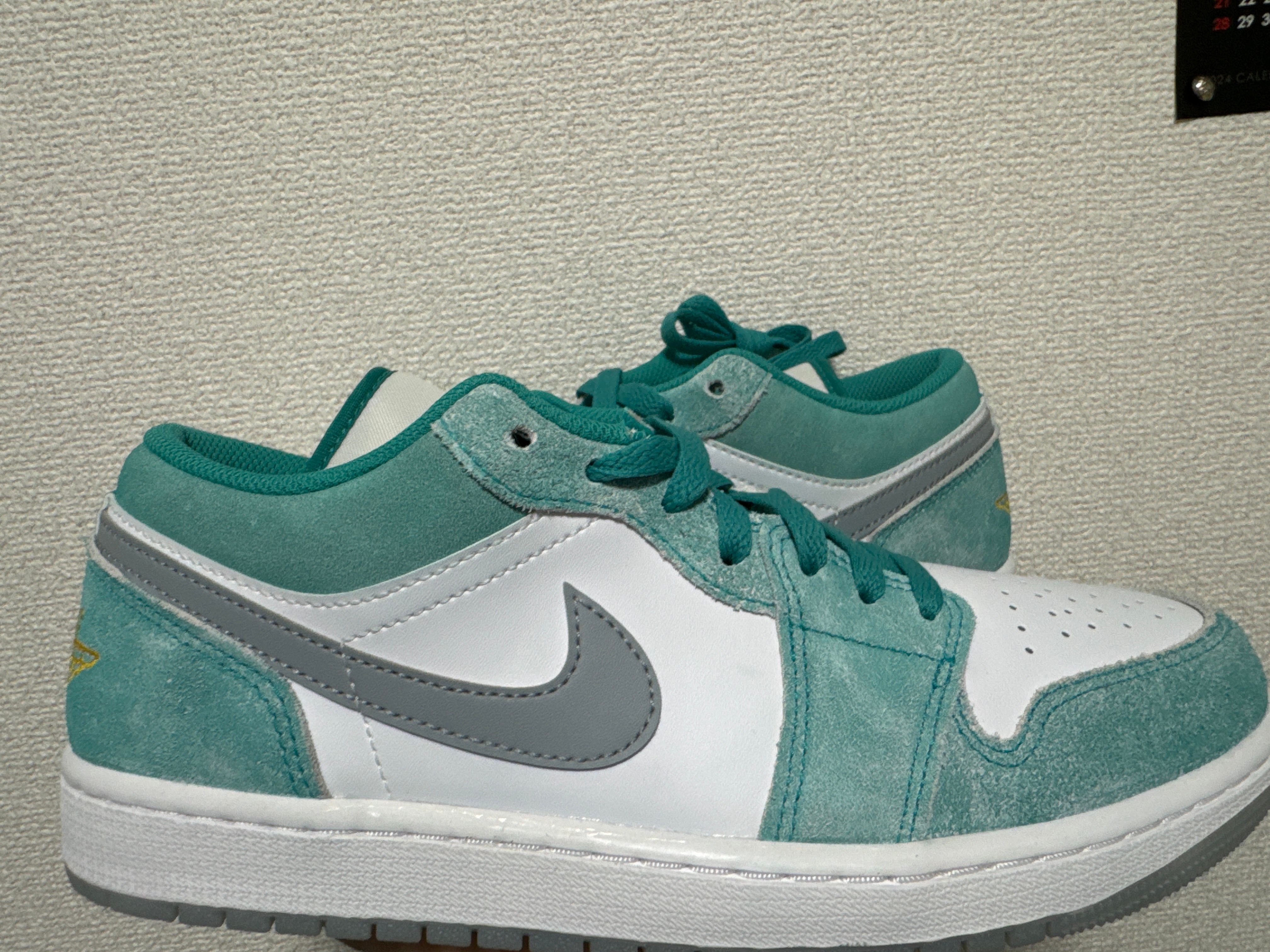 Nike Air Jordan 1 Low SE "New Emerald"