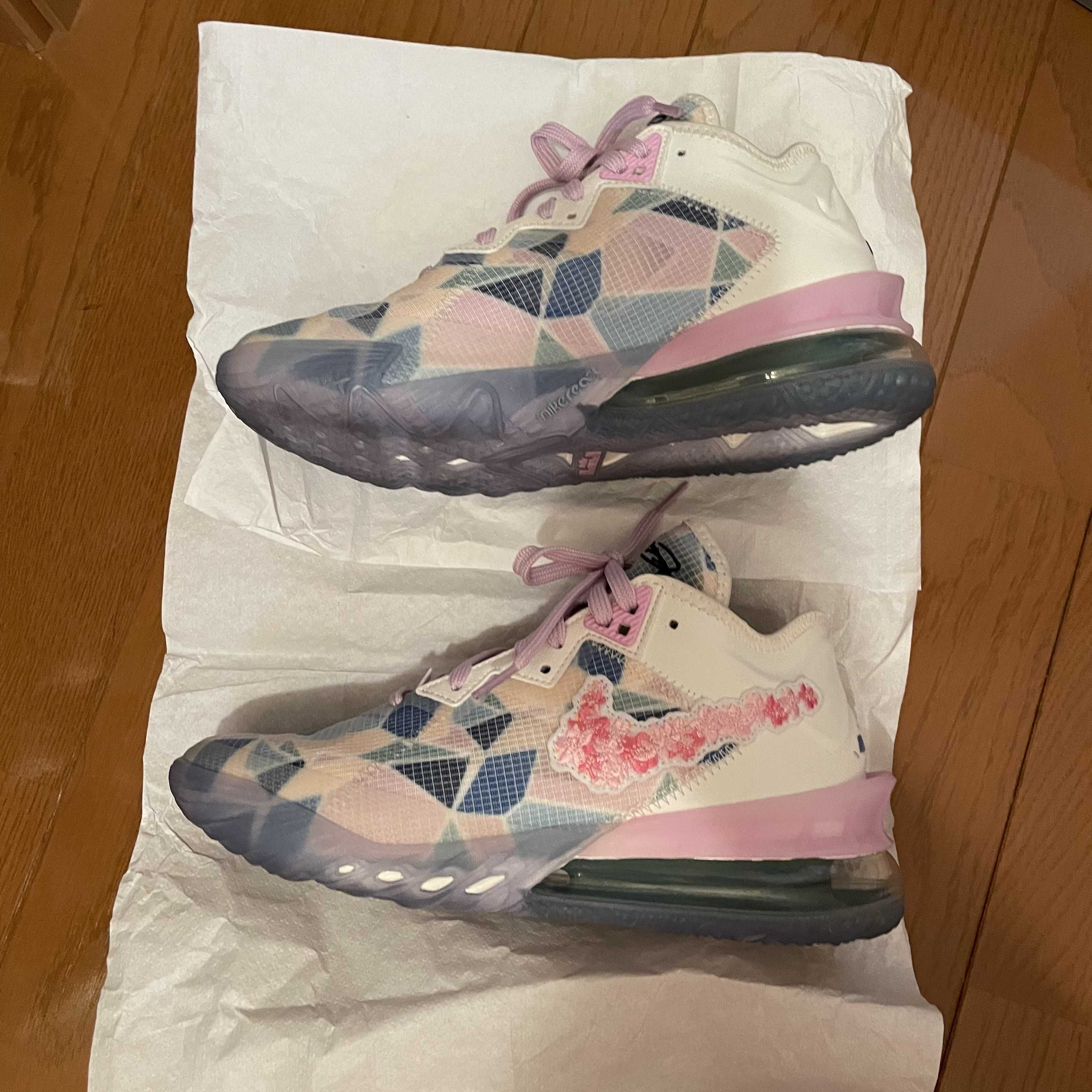 atmos × Nike LeBron 18 Low "Cherry Blossom"