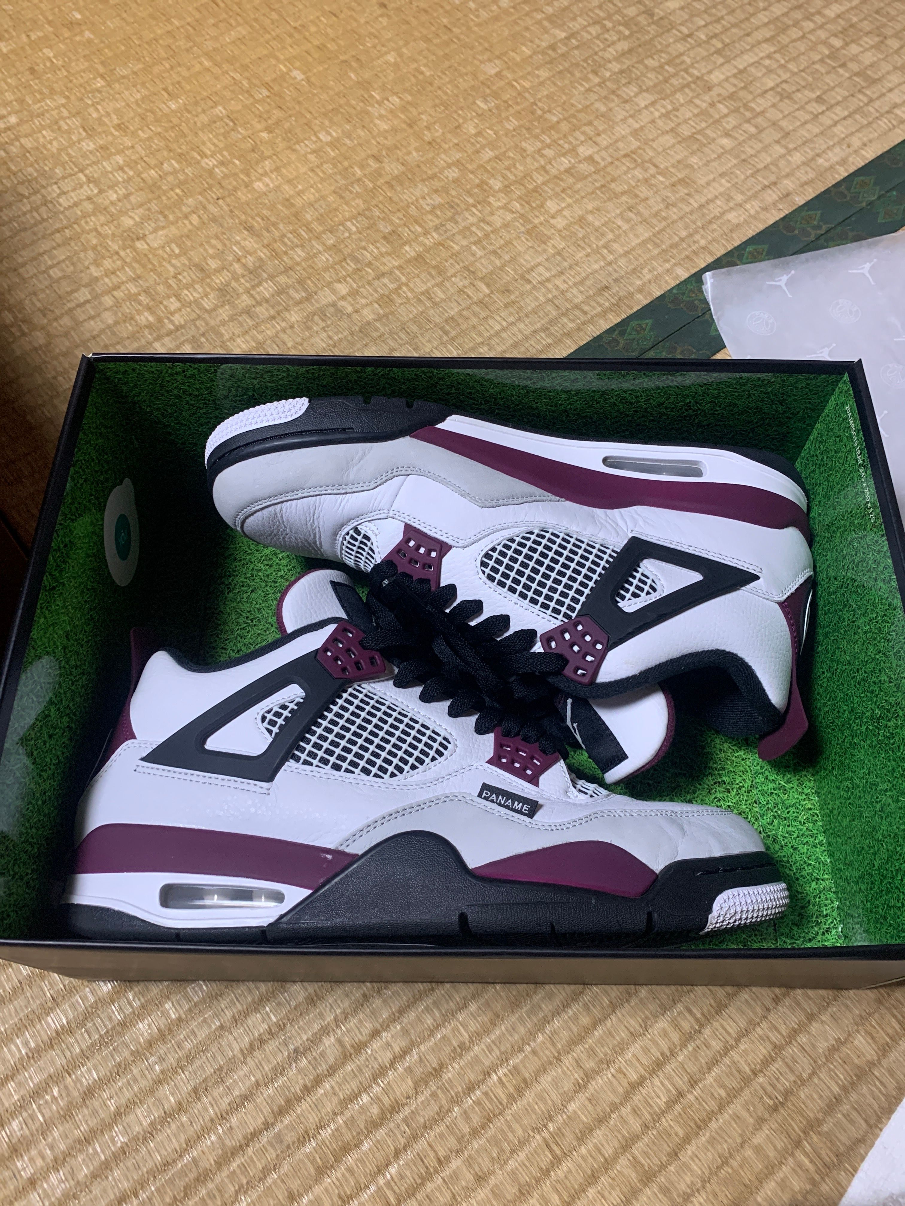 Paris Saint Germain ×Nike Air Jordan 4 Retro "White/Bordeaux/Neutral Gray"