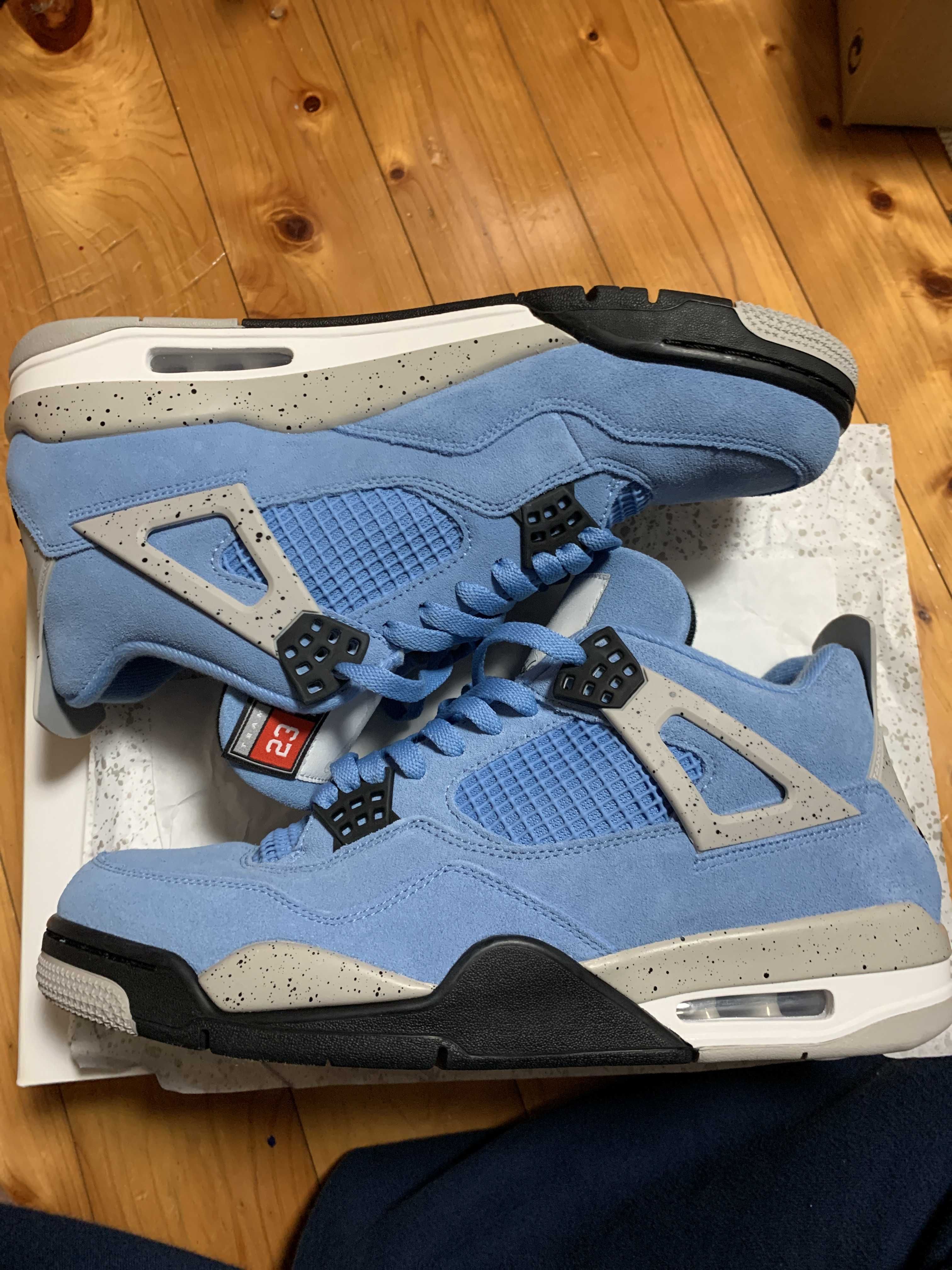 Nike Air Jordan 4 "University Blue"