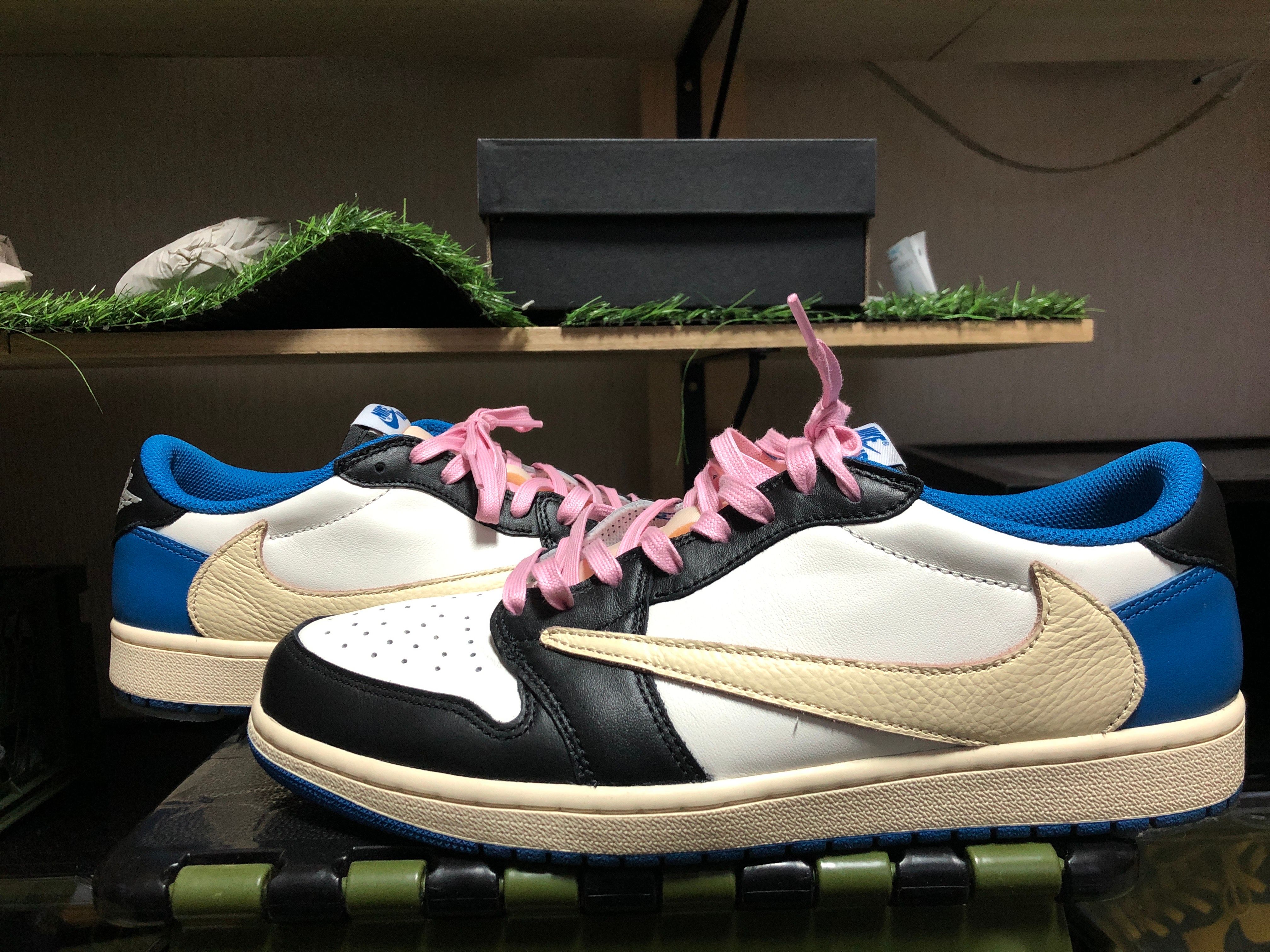 Travis Scott × fragment design × Nike Air Jordan 1 Low OG SP "Military Blue"