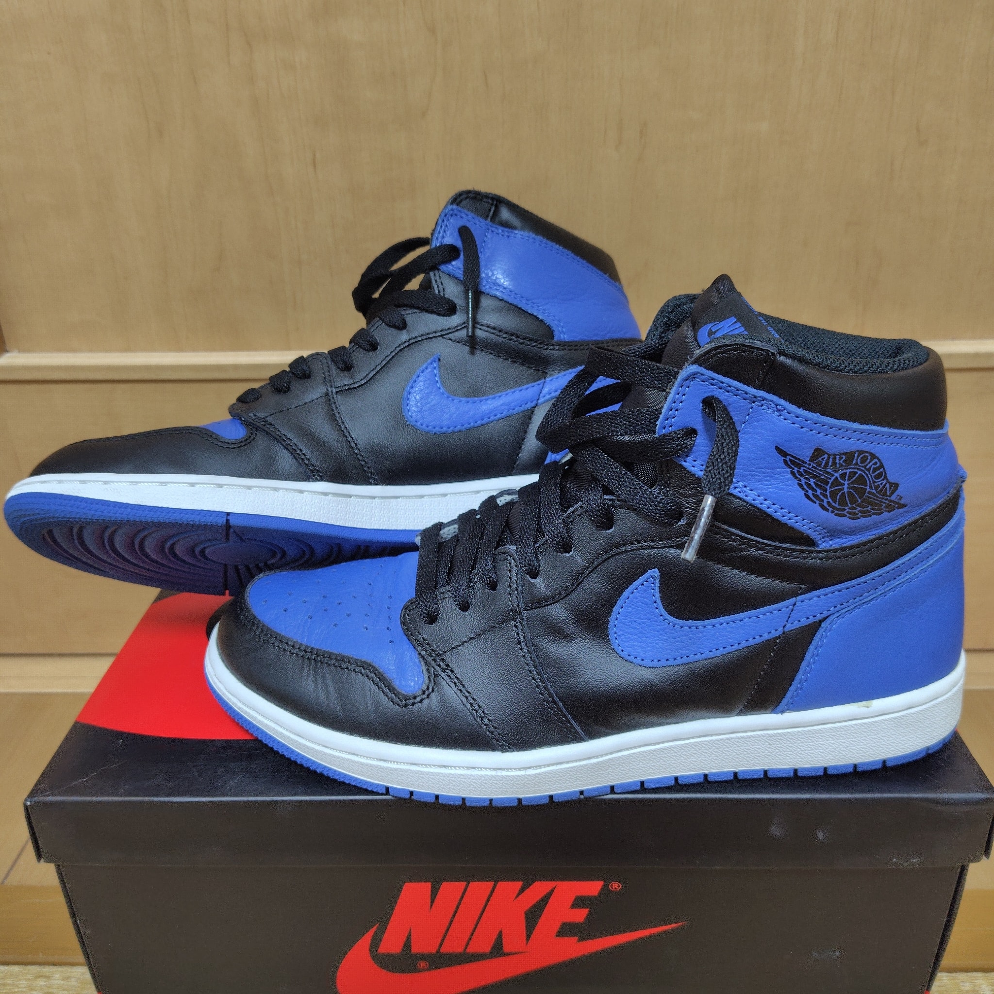 Nike Air Jordan 1 Retro High OG "Royal" (2017)