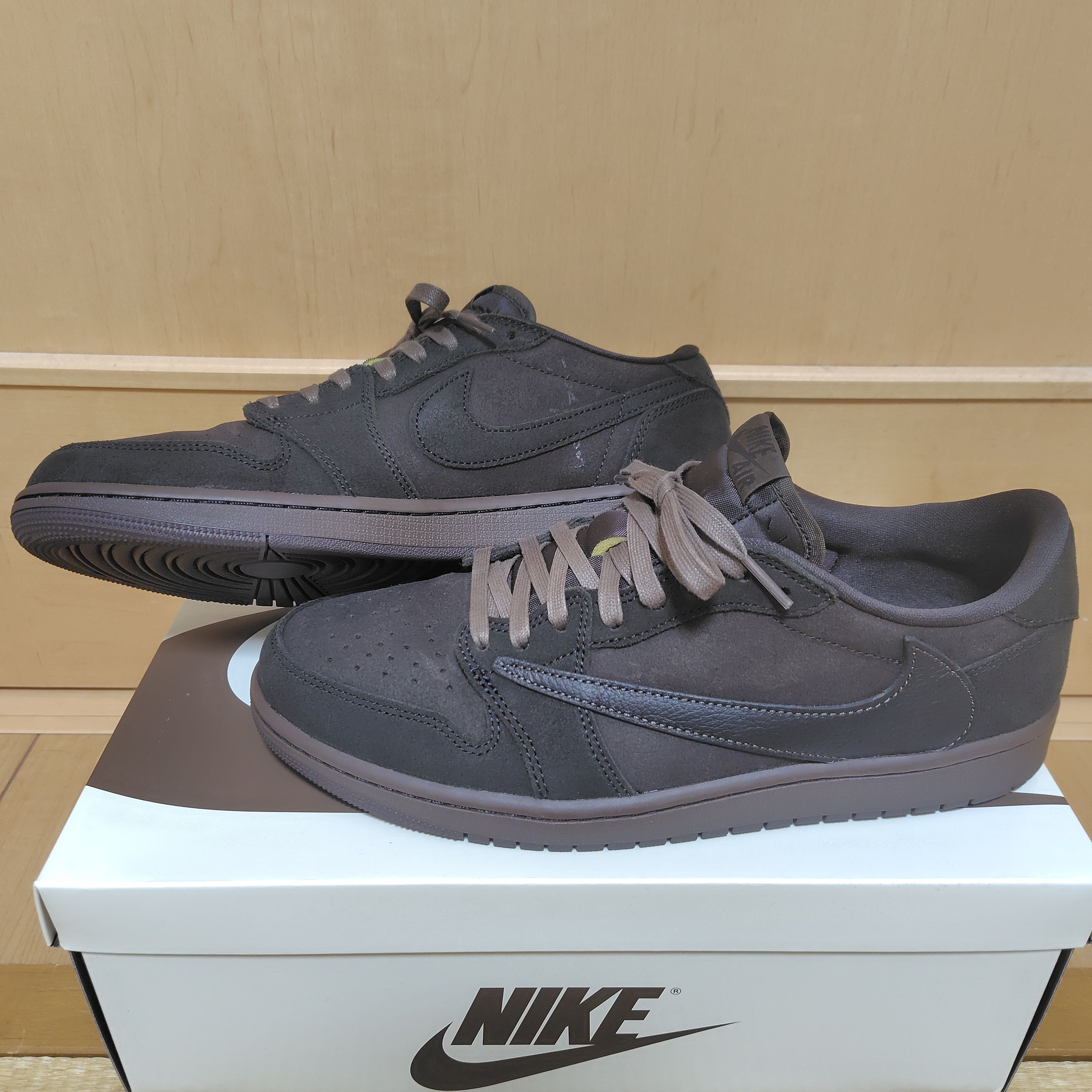 Travis Scott × Nike Air Jordan 1 Low OG SP "Velvet Brown and Dark Mocha"