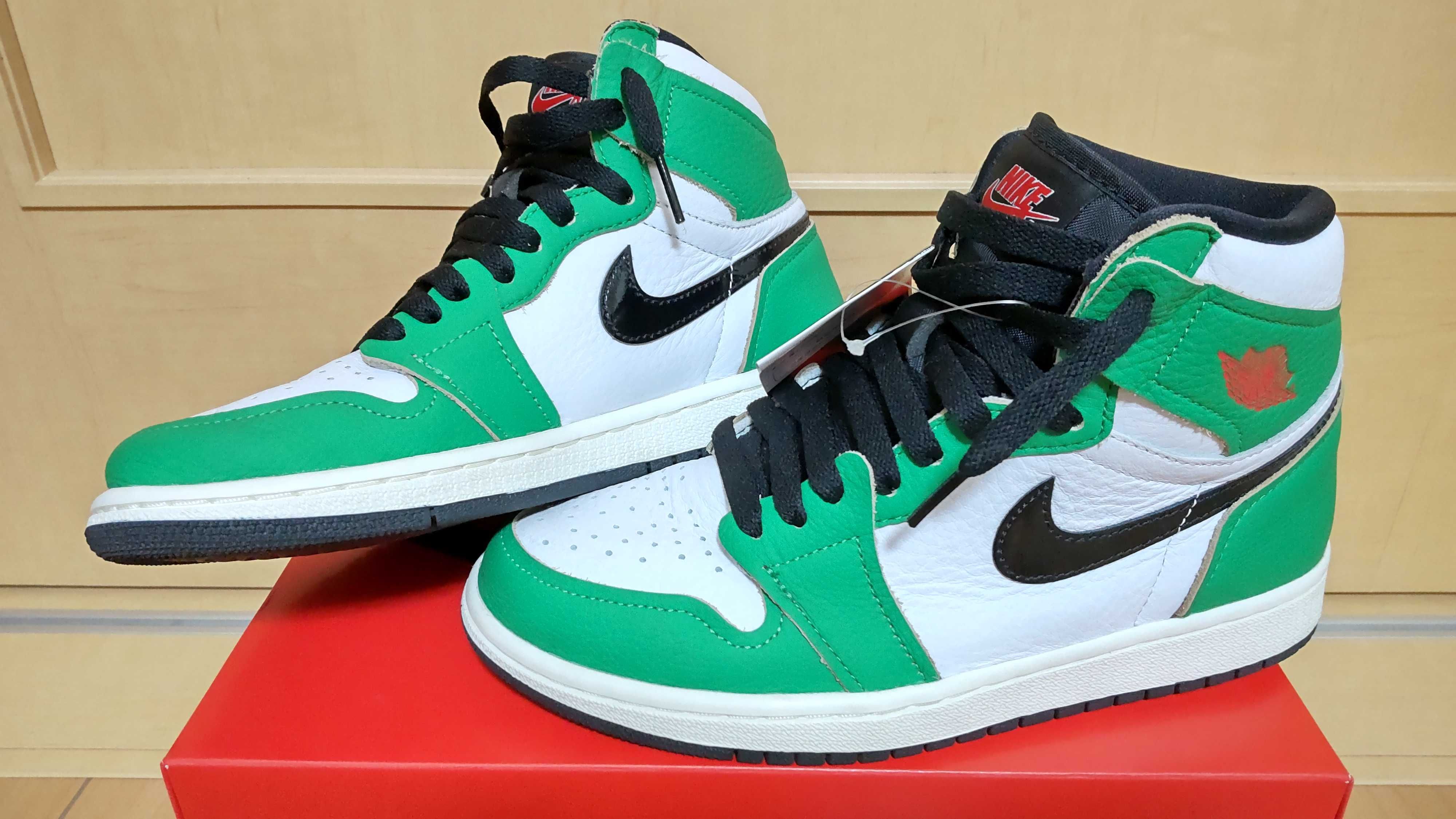 Nike Women's Air Jordan 1 High OG "Lucky Green/White-Sail-Black"   