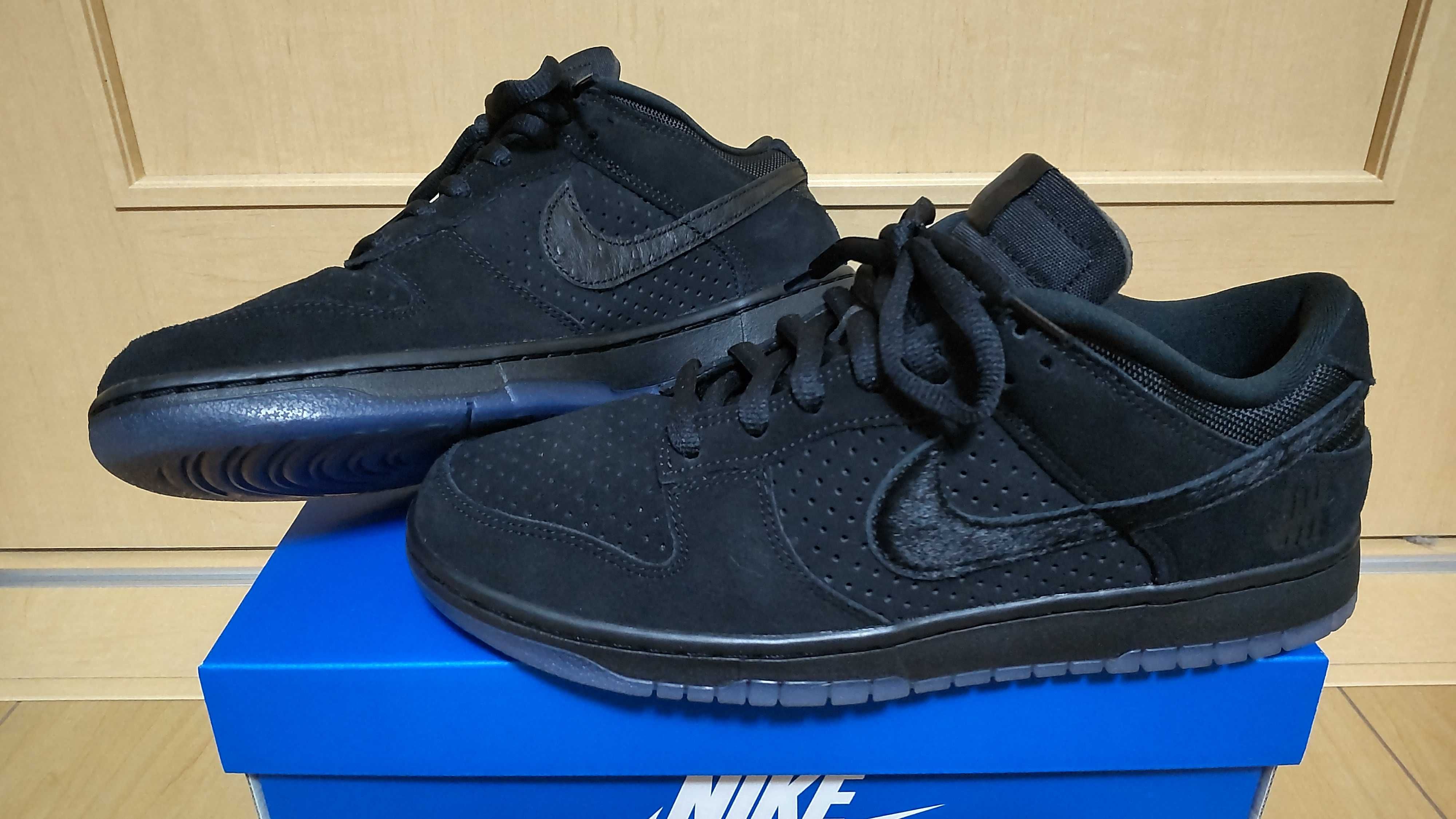 UNDEFEATED × Nike Dunk Low SP "5 ON IT"