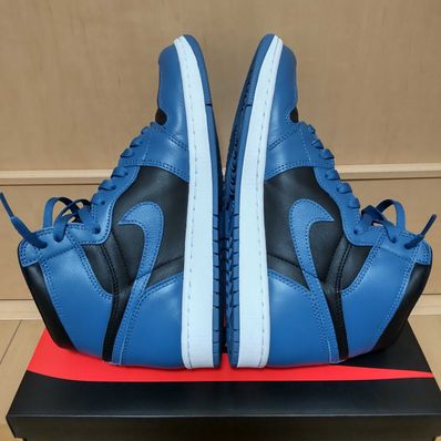 Nike Air Jordan 1 Retro High OG "Dark Marina Blue"