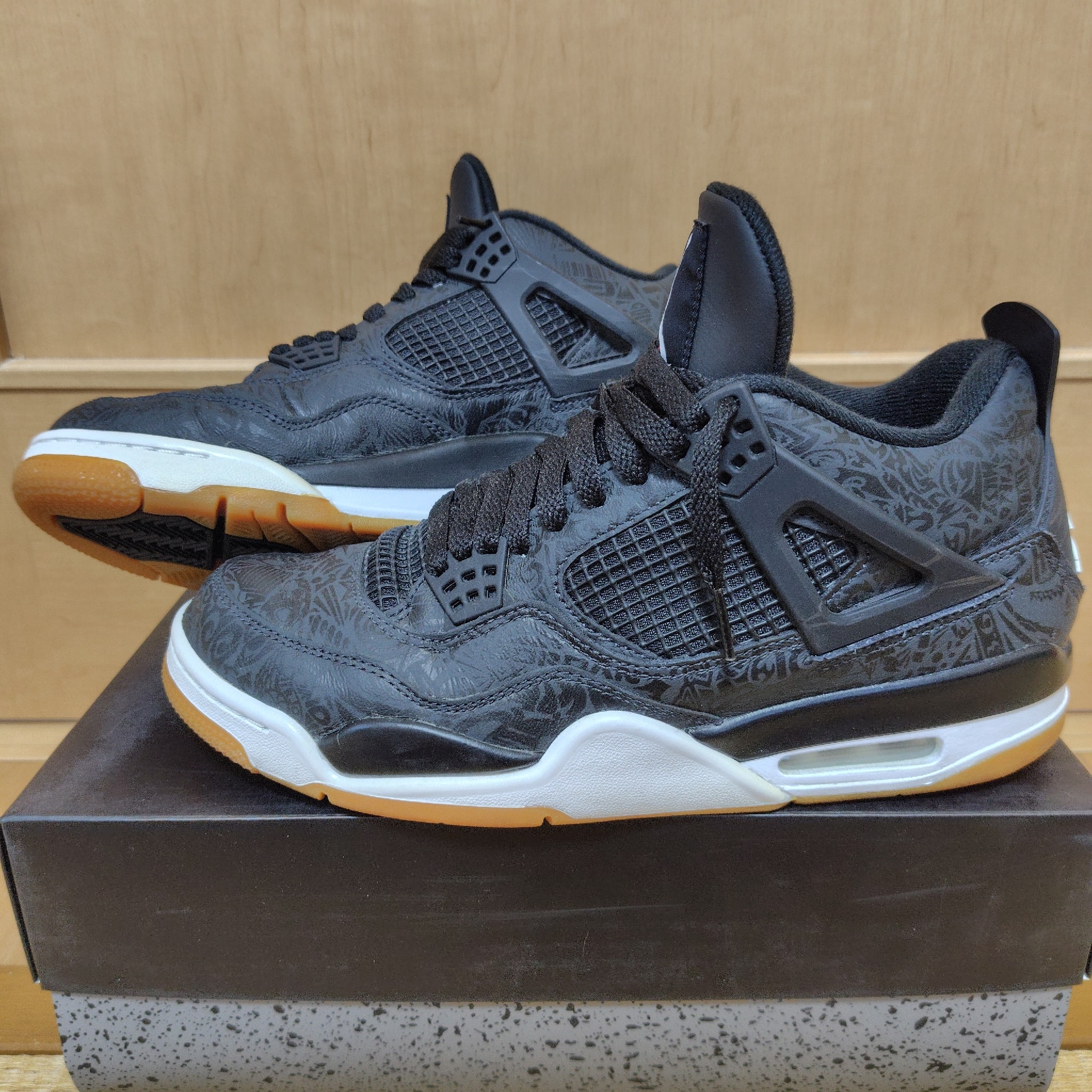 Nike Air Jordan 4 Retro "Laser Black/Gum"