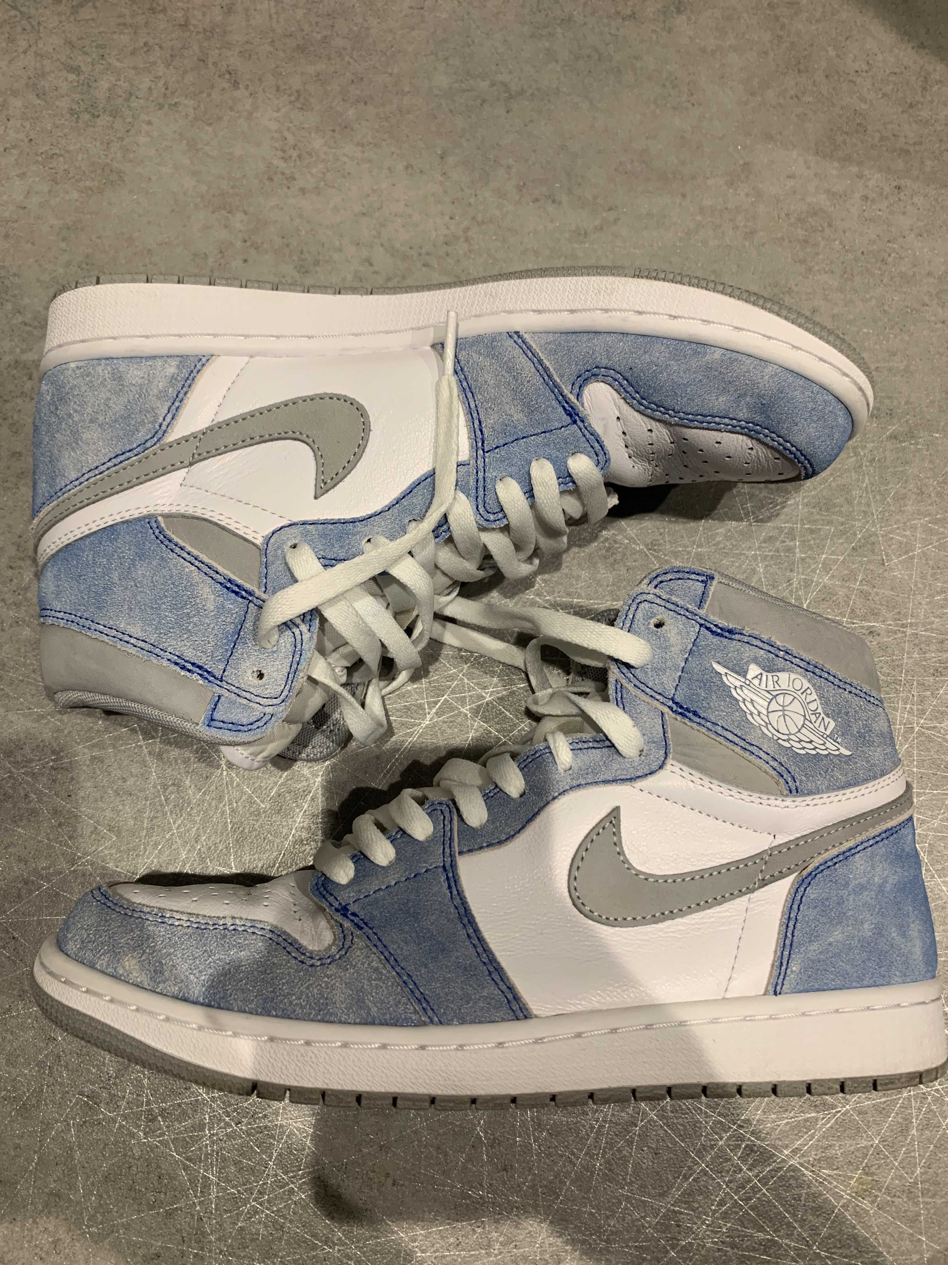 Nike Air Jordan 1 High OG "Hyper Royal"