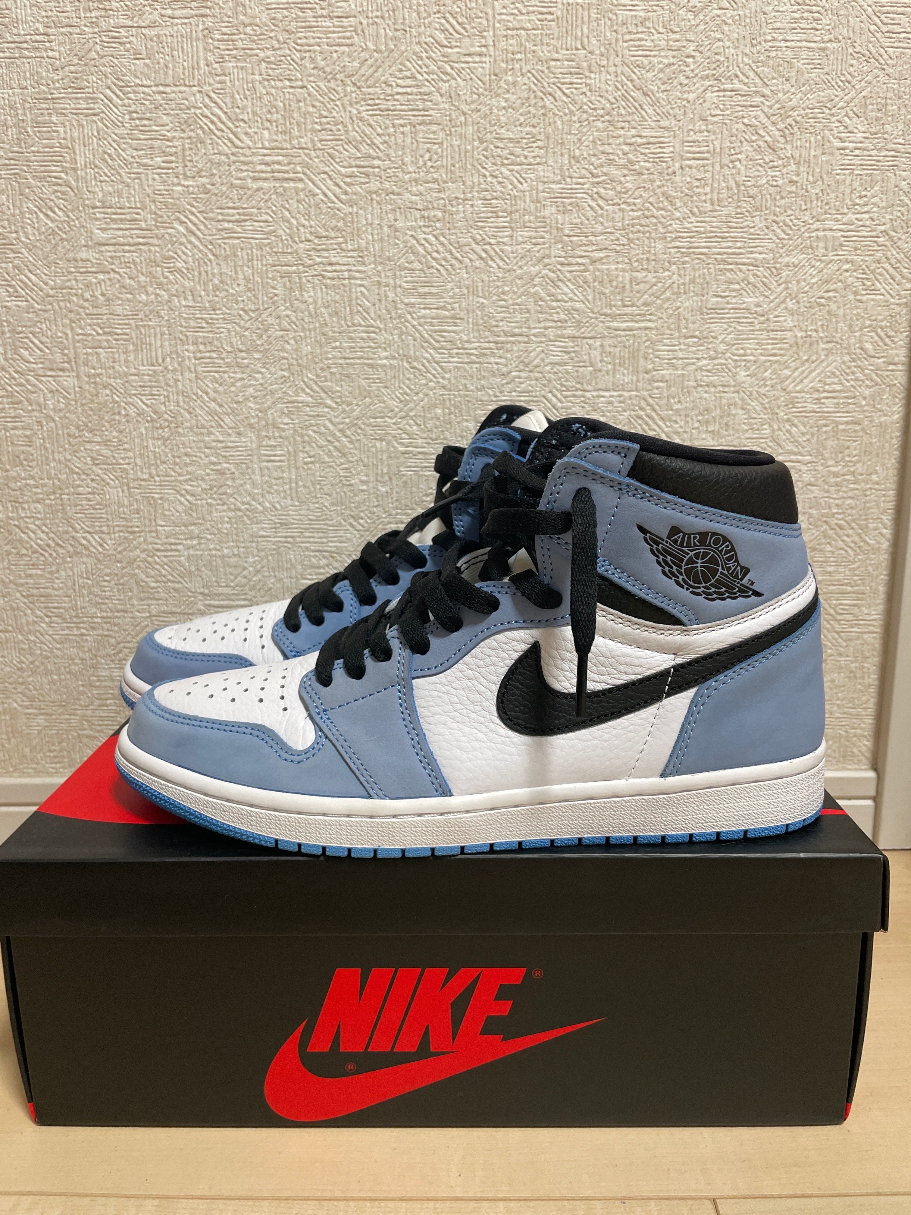 Nike Air Jordan 1 High OG "University Blue"