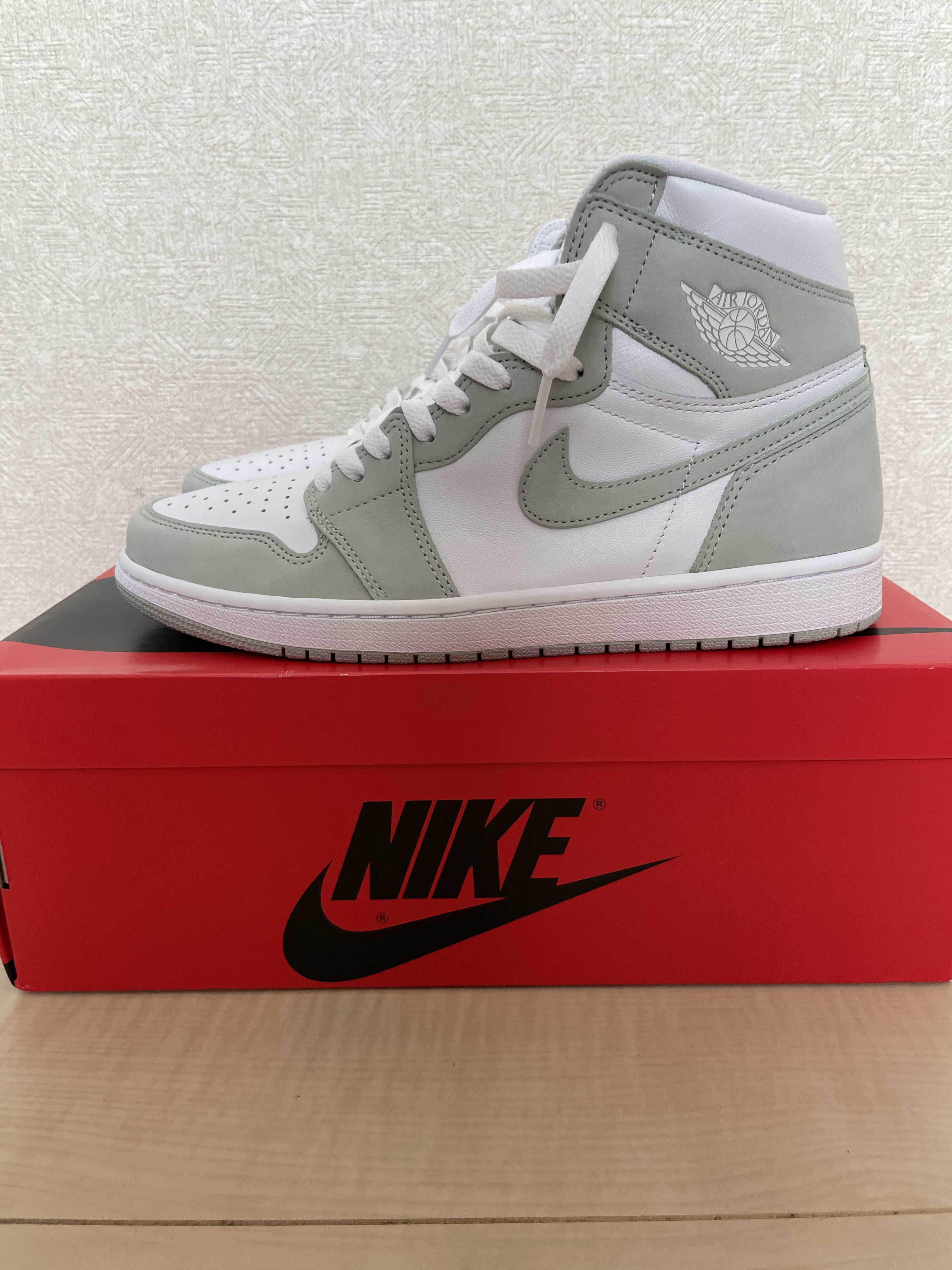 Nike Women's Air Jordan 1 High OG "Seafoam"