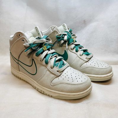 Nike Dunk High SE First Use "Light Bone/Green Noise"