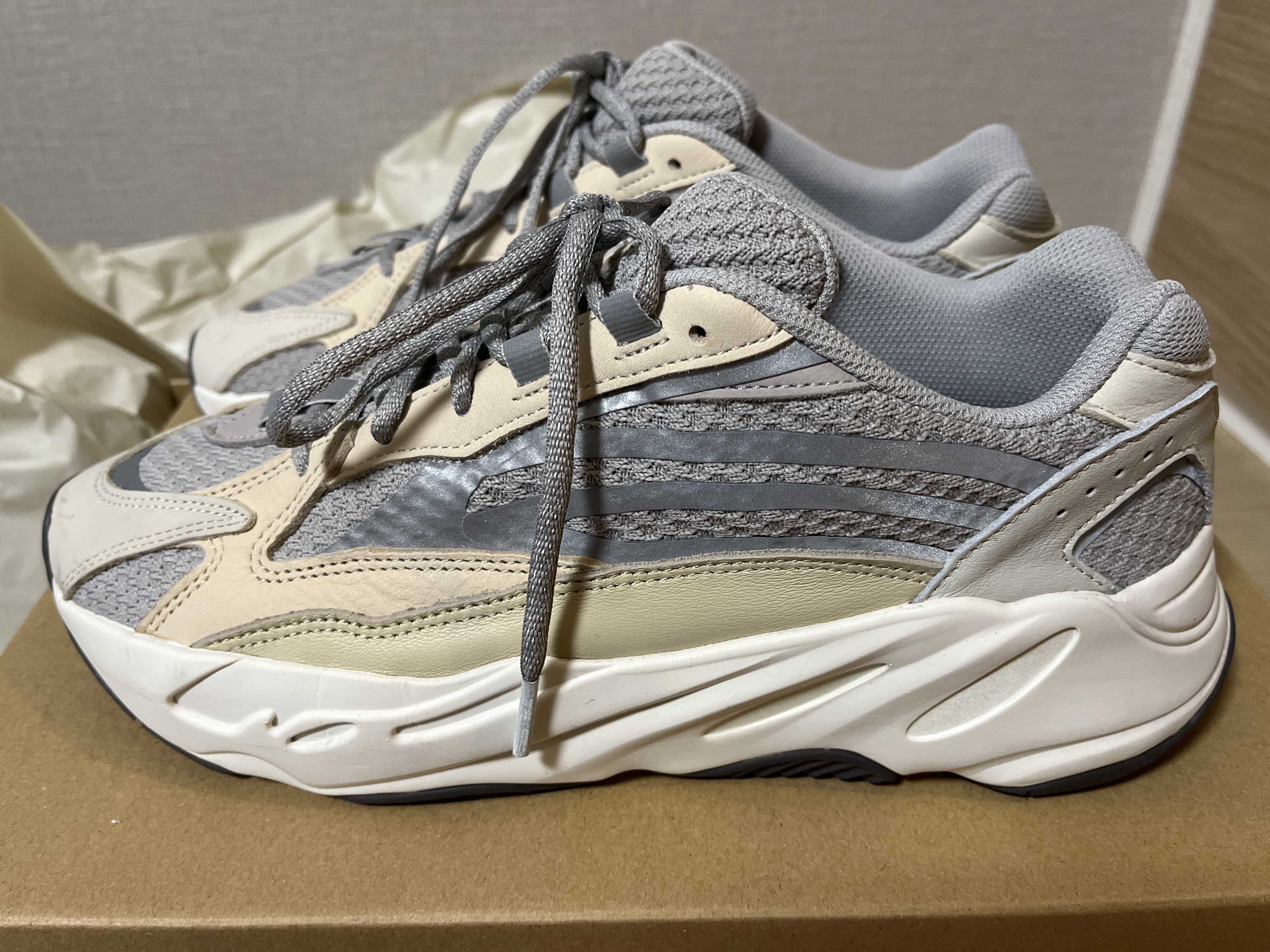 adidas YEEZY Boost 700V2 "Cream"