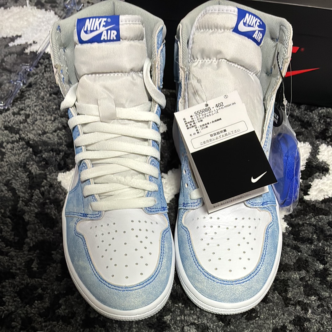 Nike Air Jordan 1 High OG "Hyper Royal"