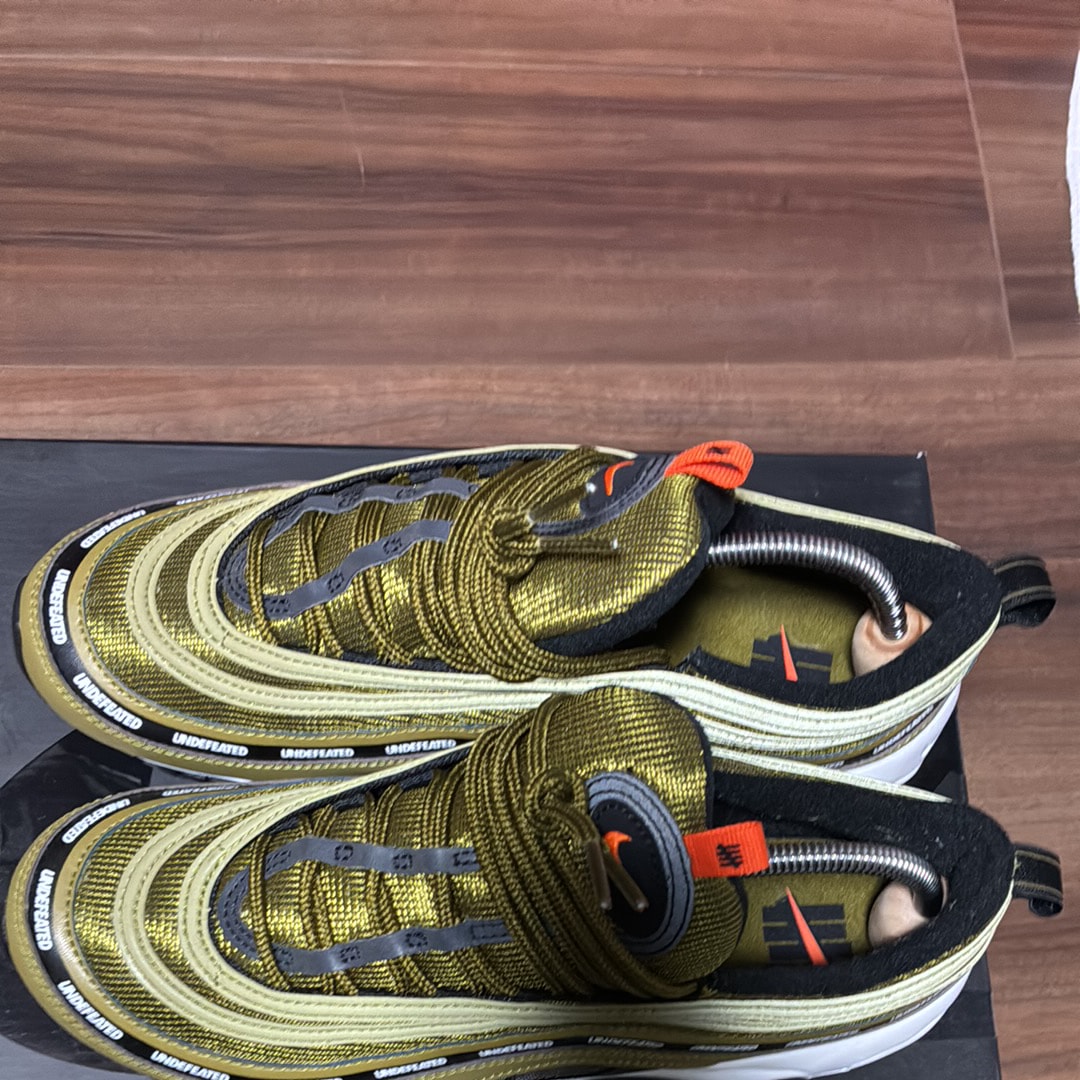 UNDEFEATED × Nike Air Max 97 "Olive"