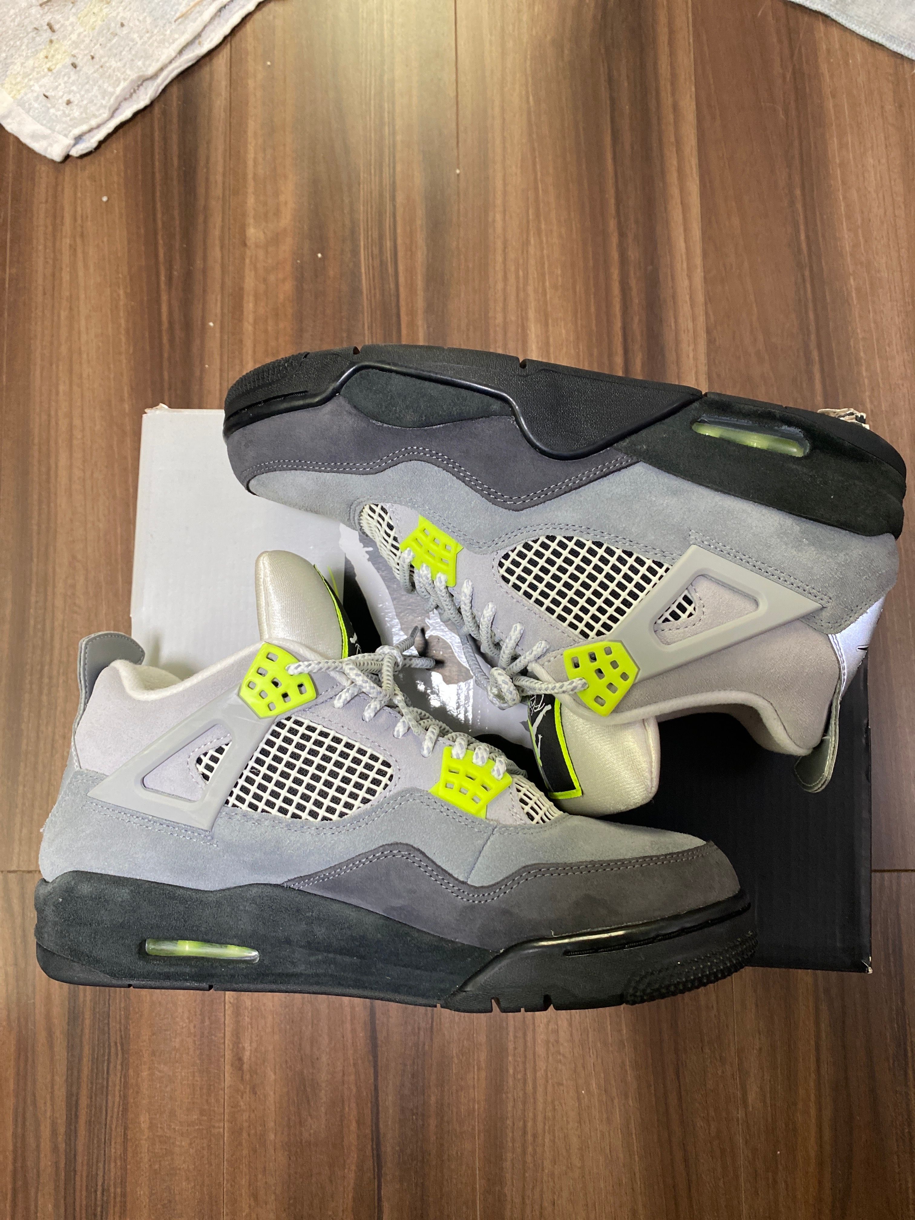 NIKE AIR JORDAN 4 RETRO LE "NEON"