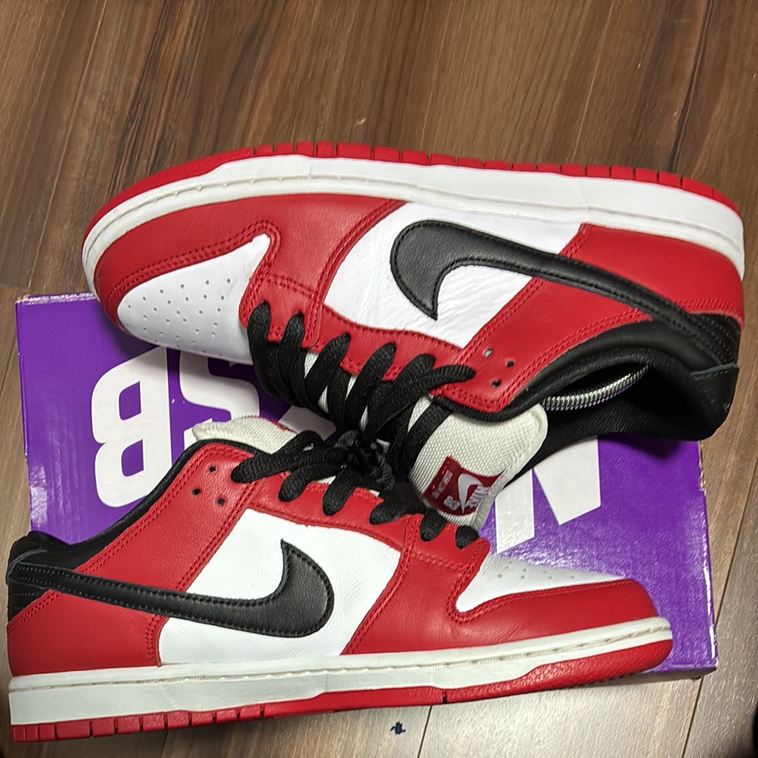 Nike SB Dunk Low Pro "J-Pack Chicago/Varsity Red and White"