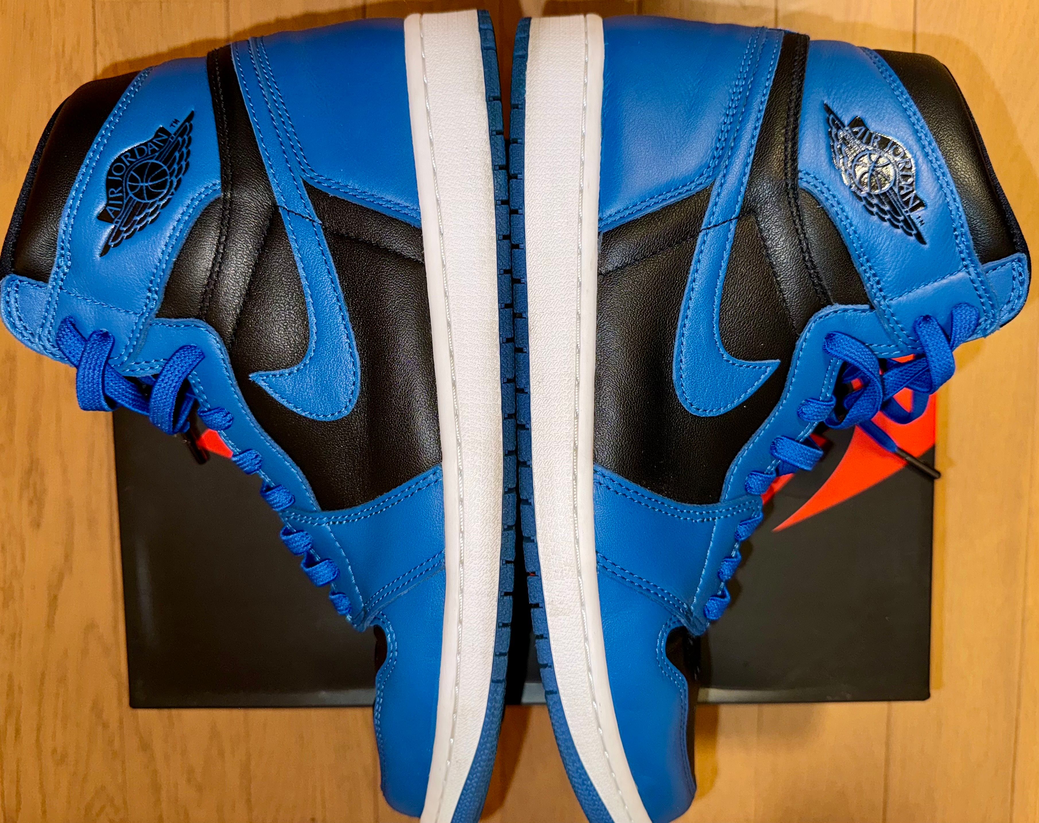 Nike Air Jordan 1 Retro High OG "Dark Marina Blue"